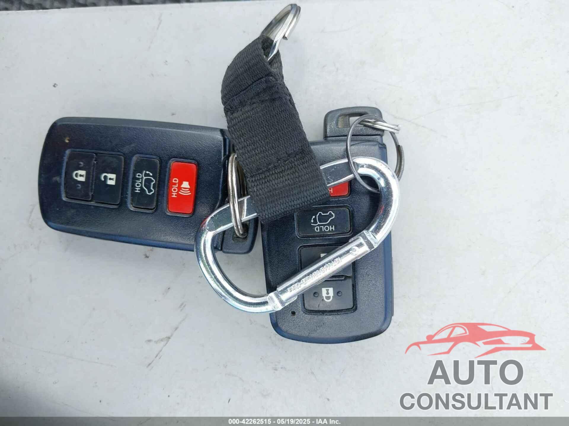 TOYOTA RAV4 HYBRID 2018 - JTMRJREV4JD212388