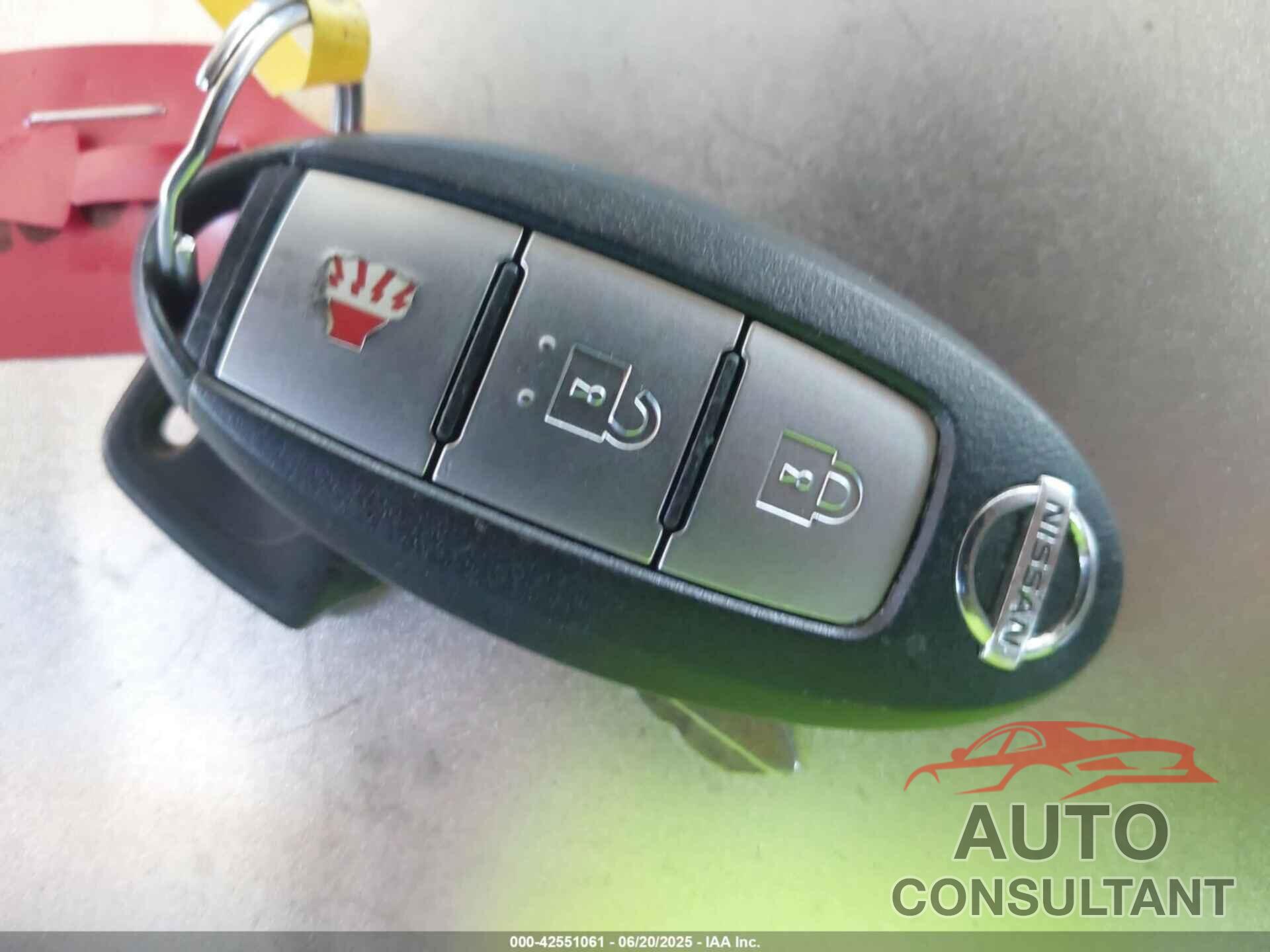 NISSAN KICKS 2018 - 3N1CP5CU3JL528093