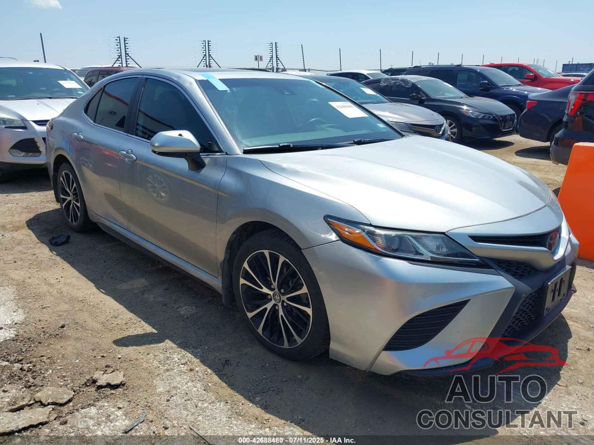 TOYOTA CAMRY 2019 - 4T1B11HK0KU800578