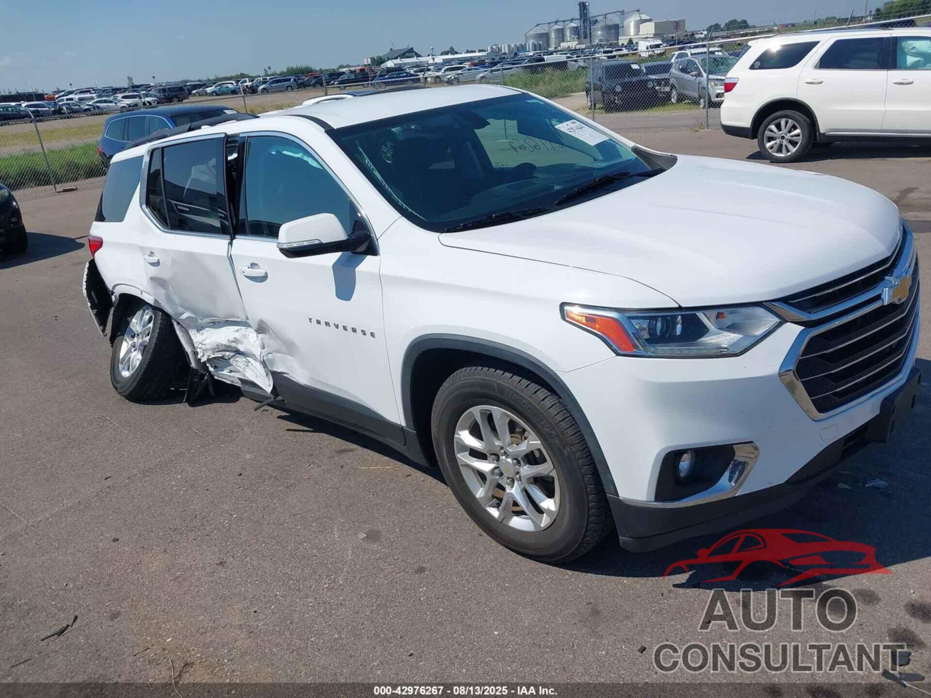 CHEVROLET TRAVERSE 2019 - 1GNEVGKW0KJ118037