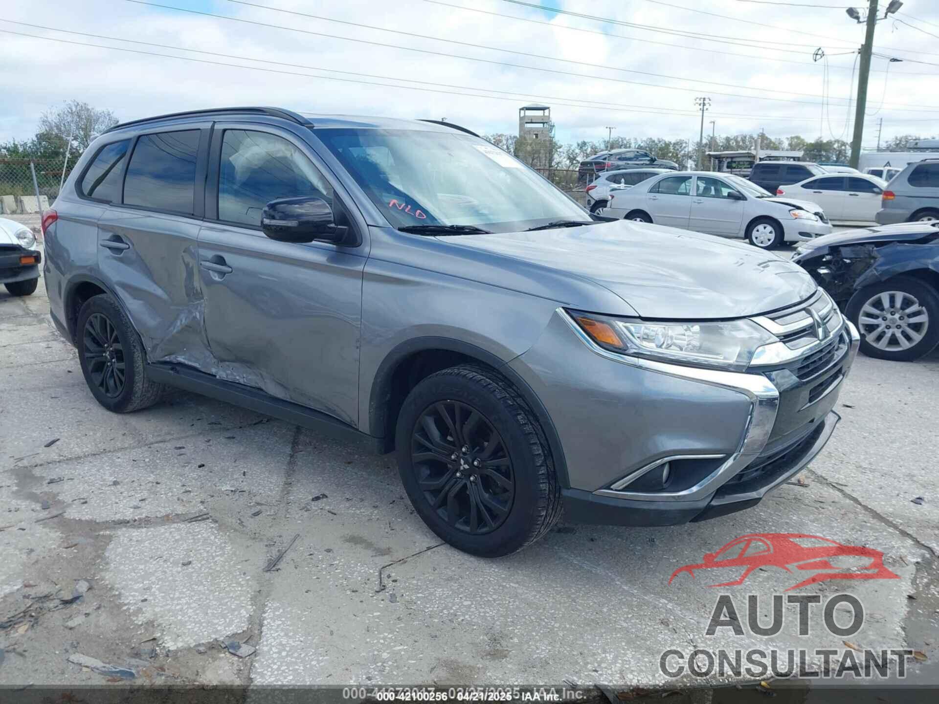 MITSUBISHI OUTLANDER 2018 - JA4AD3A38JZ020054
