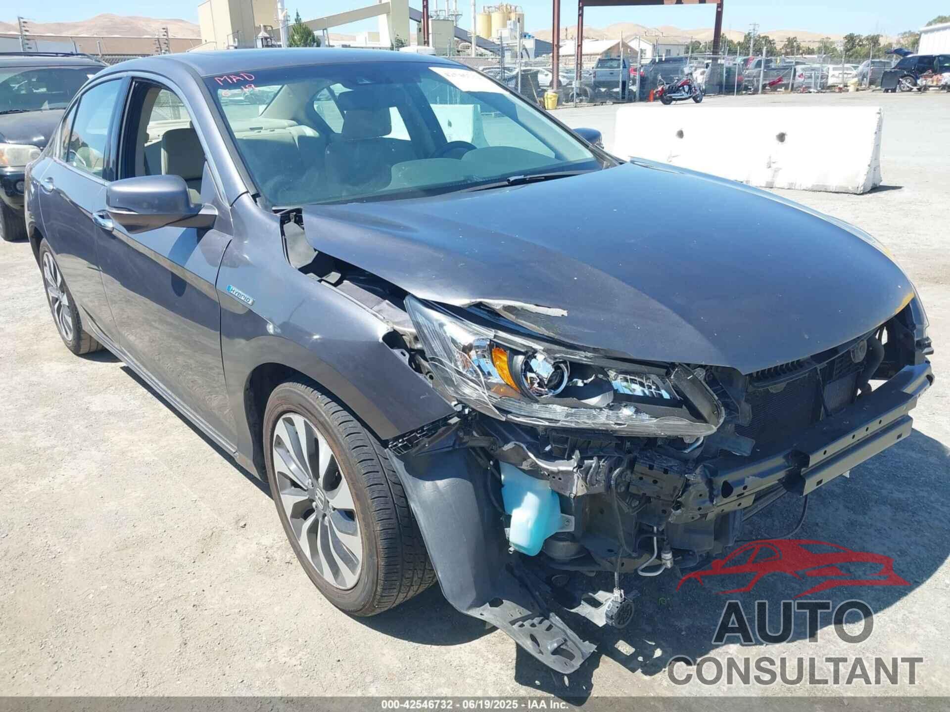 HONDA ACCORD HYBRID 2014 - 1HGCR6F53EA010226