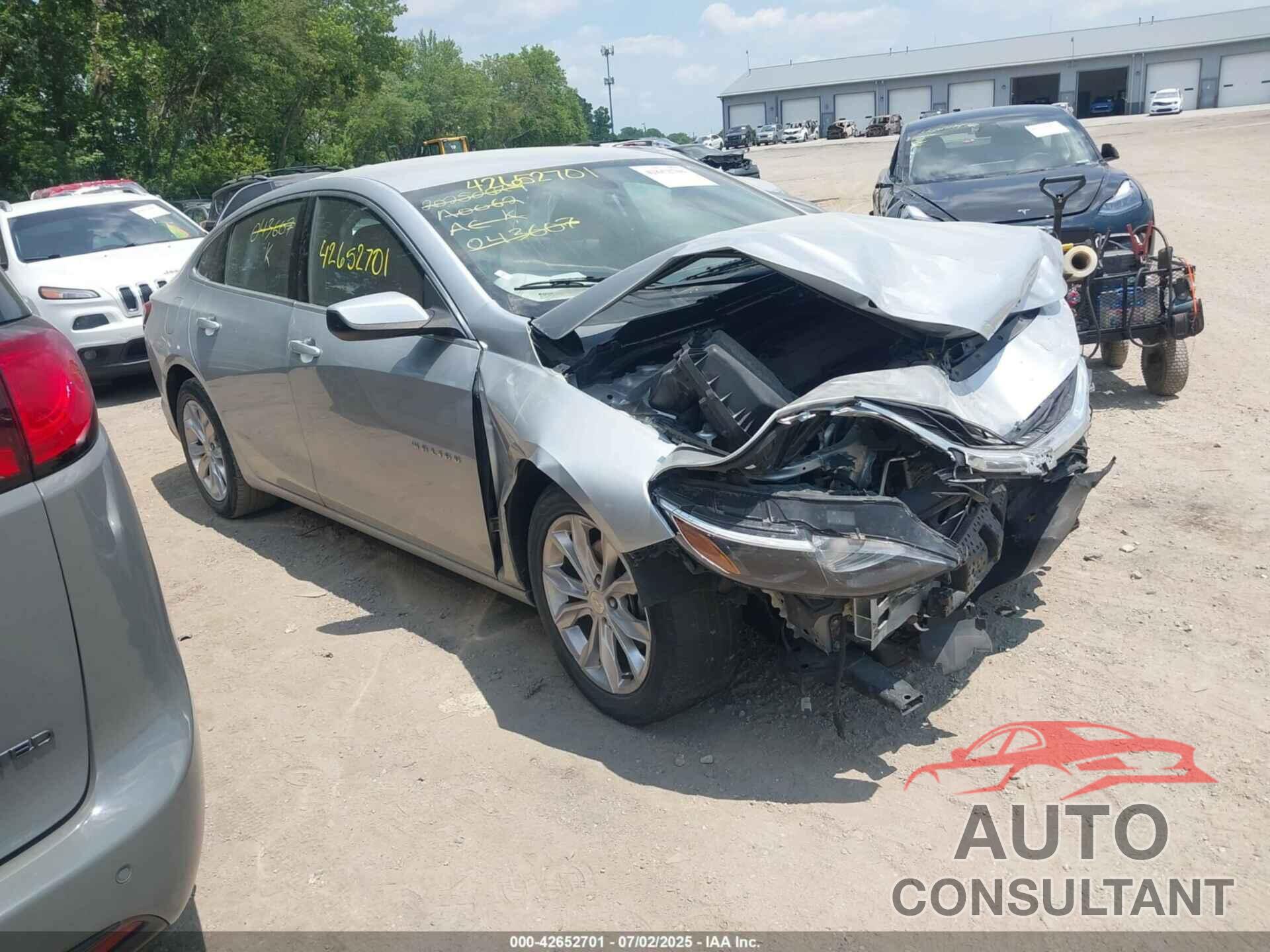 CHEVROLET MALIBU 2020 - 1G1ZD5ST6LF043607