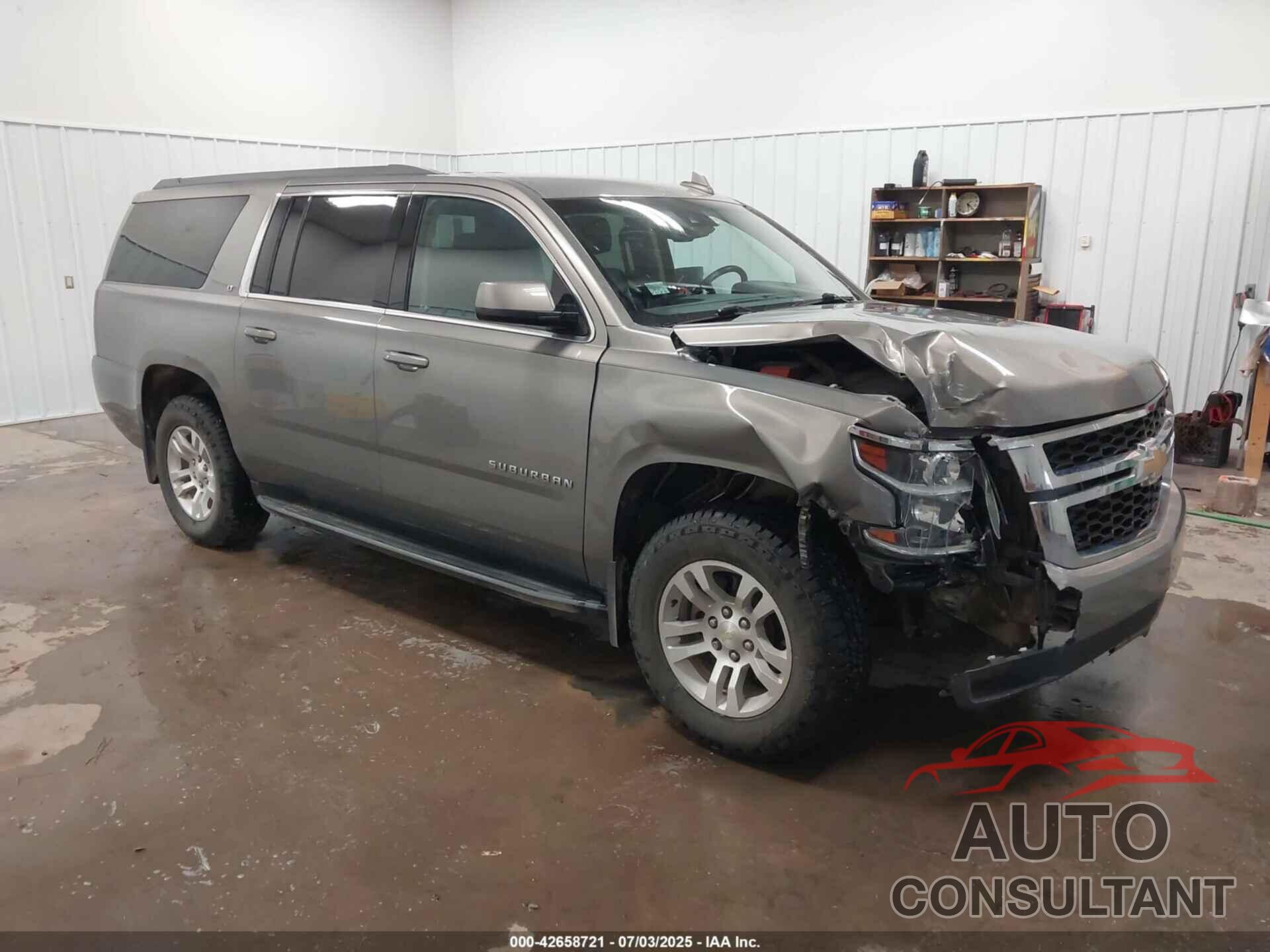 CHEVROLET SUBURBAN 2017 - 1GNSKHKC3HR205626