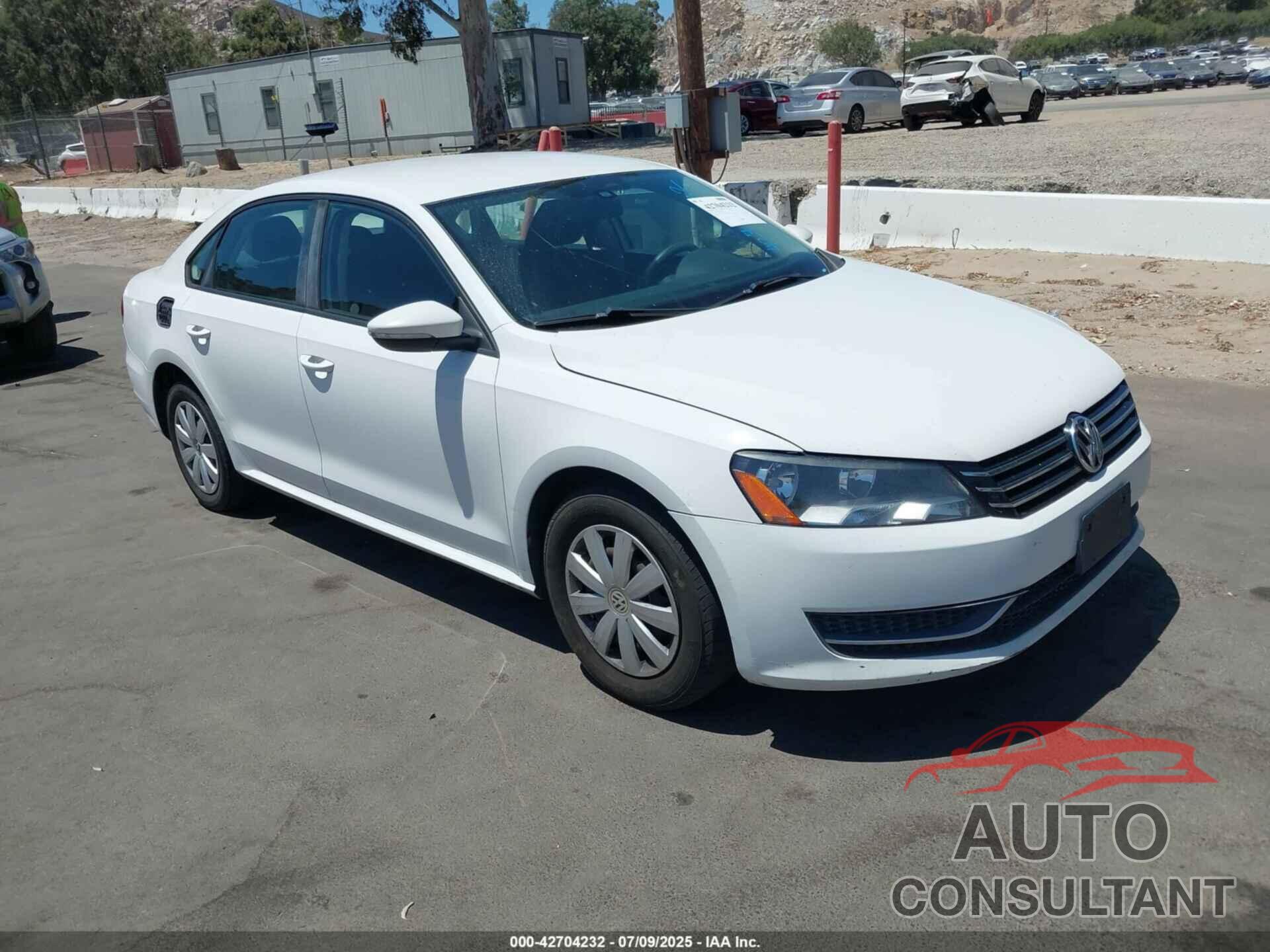 VOLKSWAGEN PASSAT 2012 - 1VWAP7A37CC041663