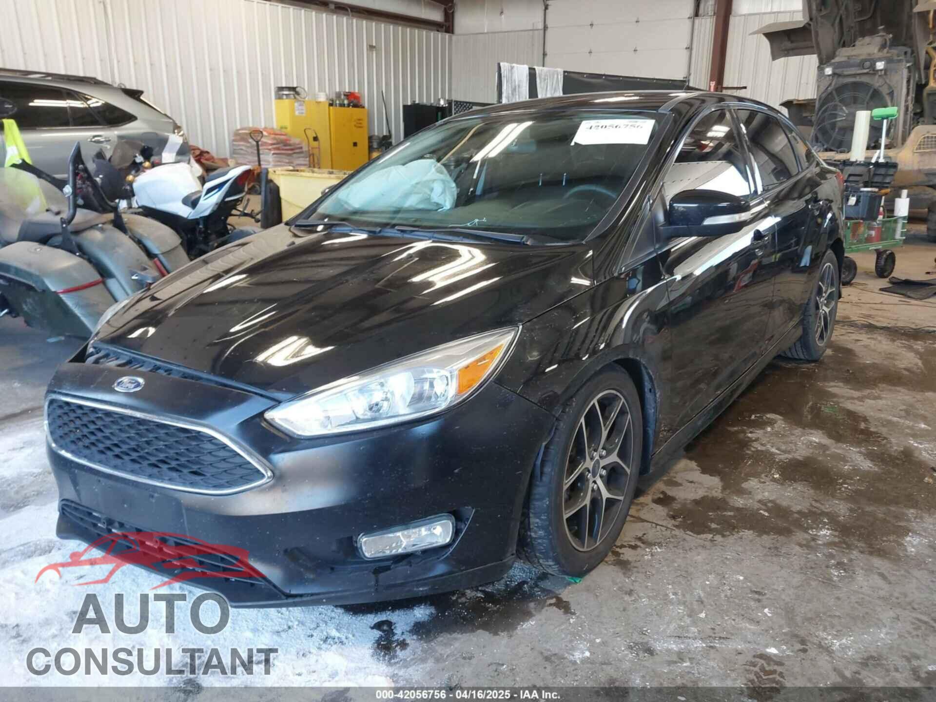 FORD FOCUS 2015 - 1FADP3F22FL211401