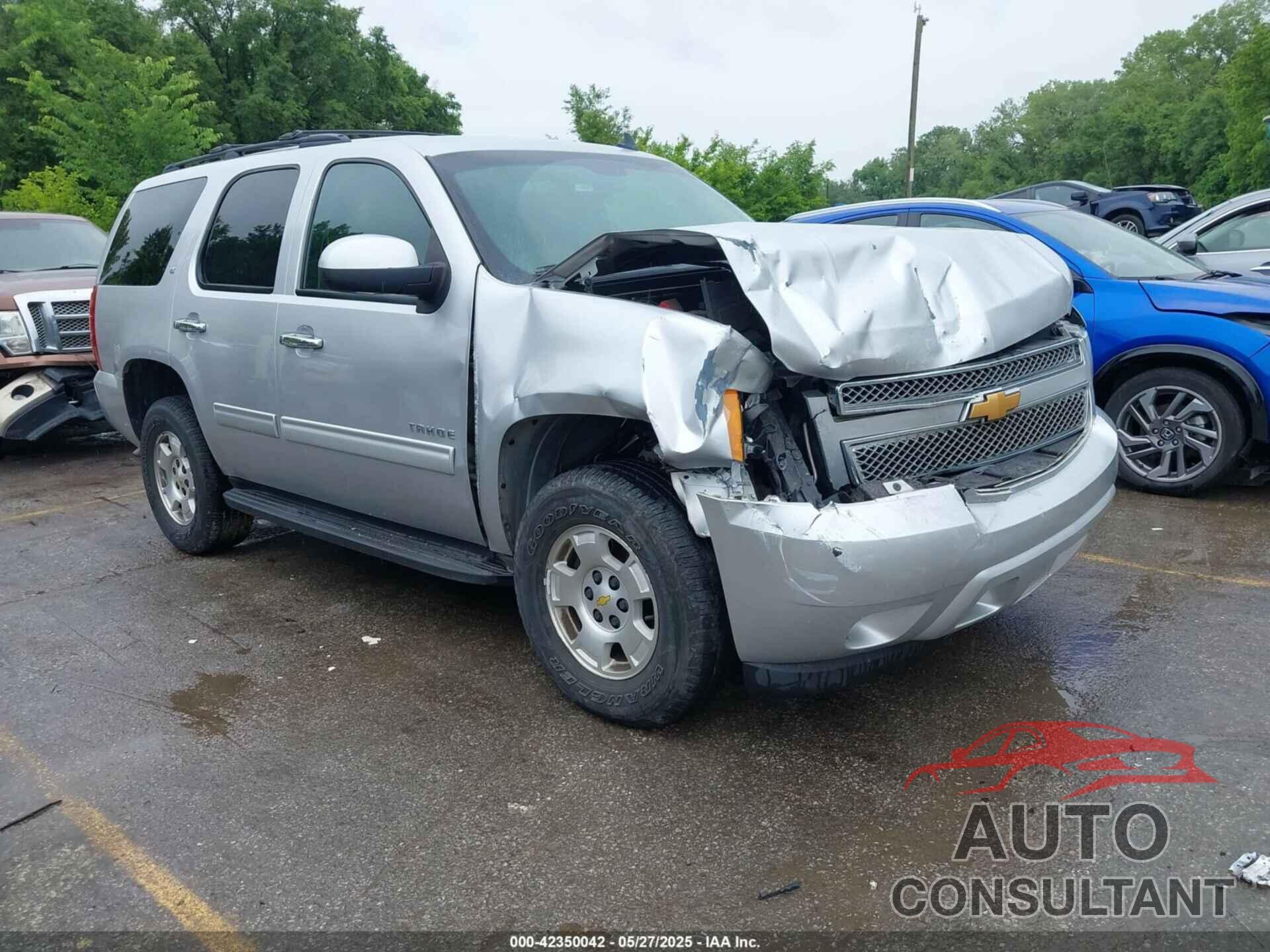 CHEVROLET TAHOE 2012 - 1GNSKBE05CR168909