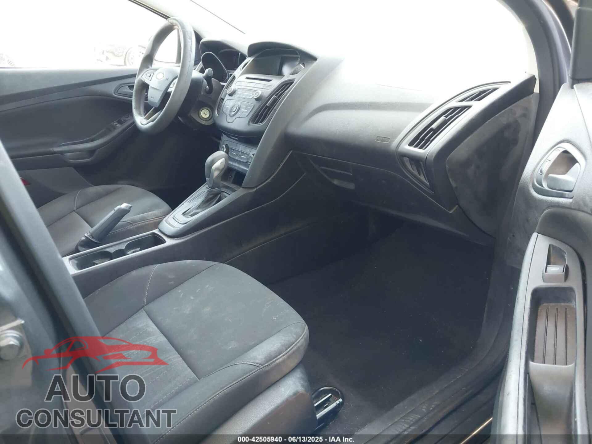 FORD FOCUS 2016 - 1FADP3E29GL208580