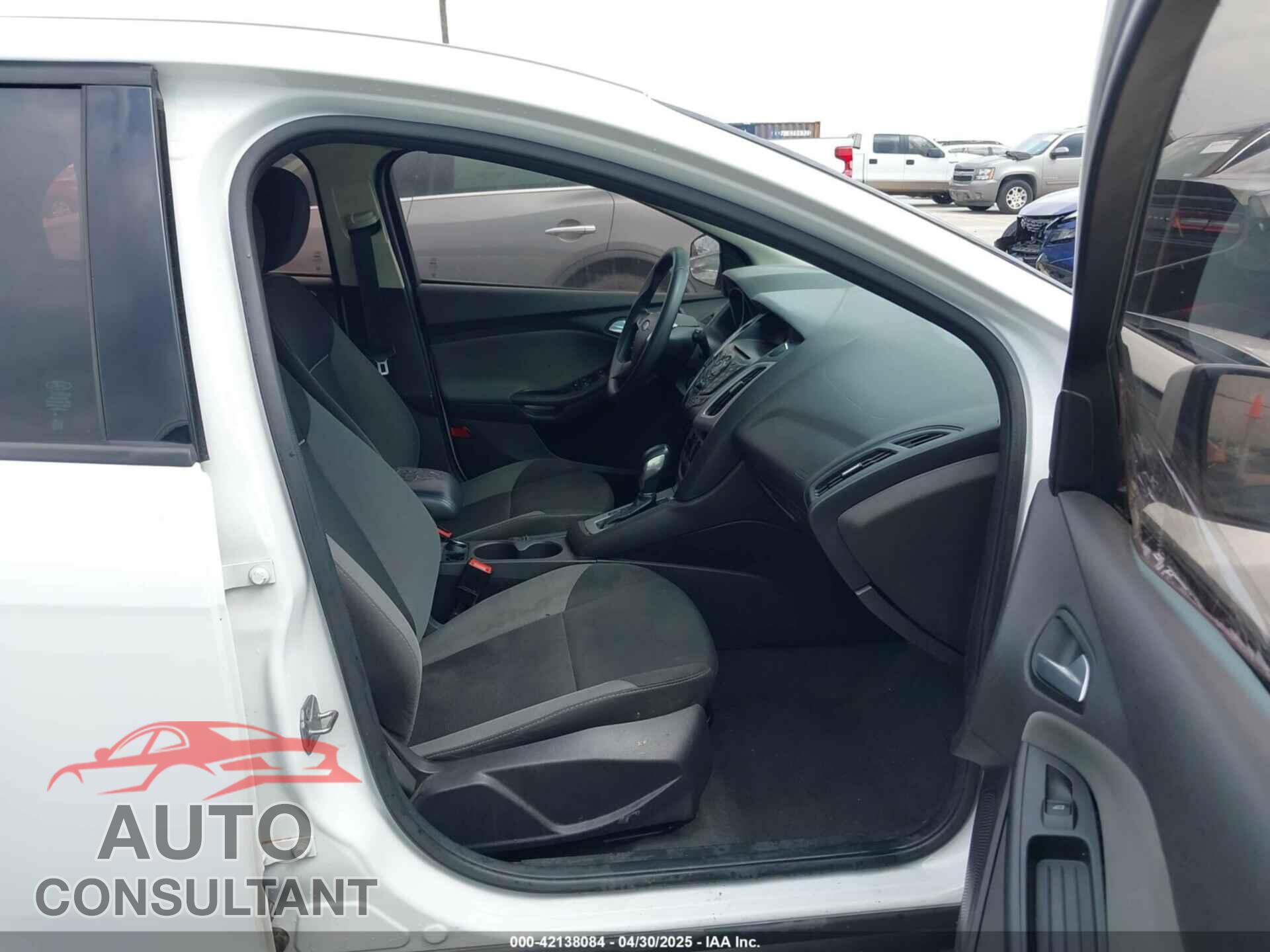 FORD FOCUS 2014 - 1FADP3K21EL295263