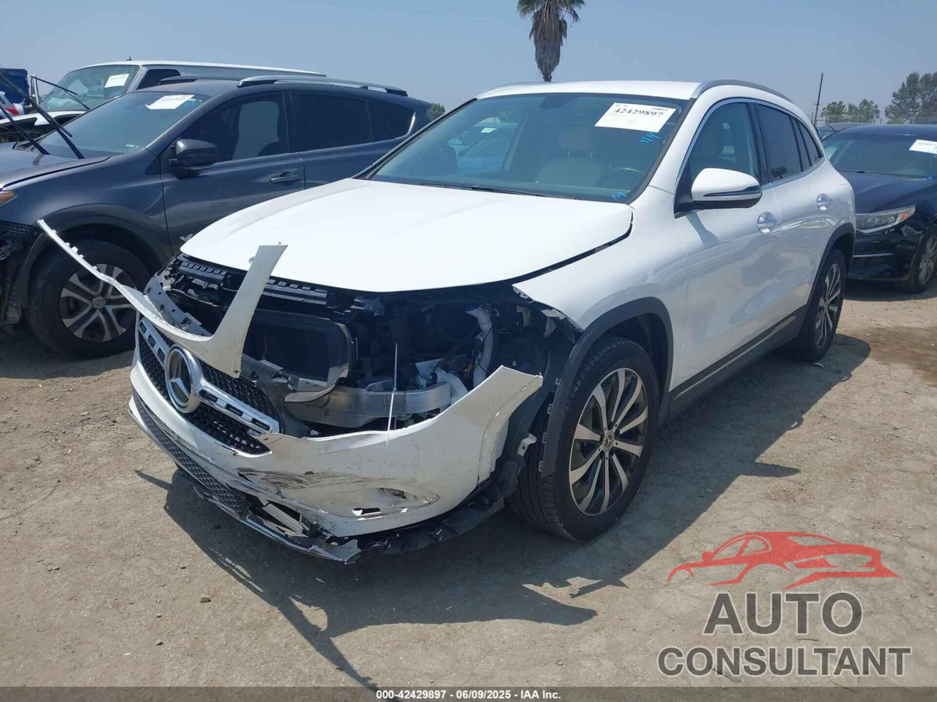 MERCEDES-BENZ GLA 250 2023 - W1N4N4GB2PJ462073