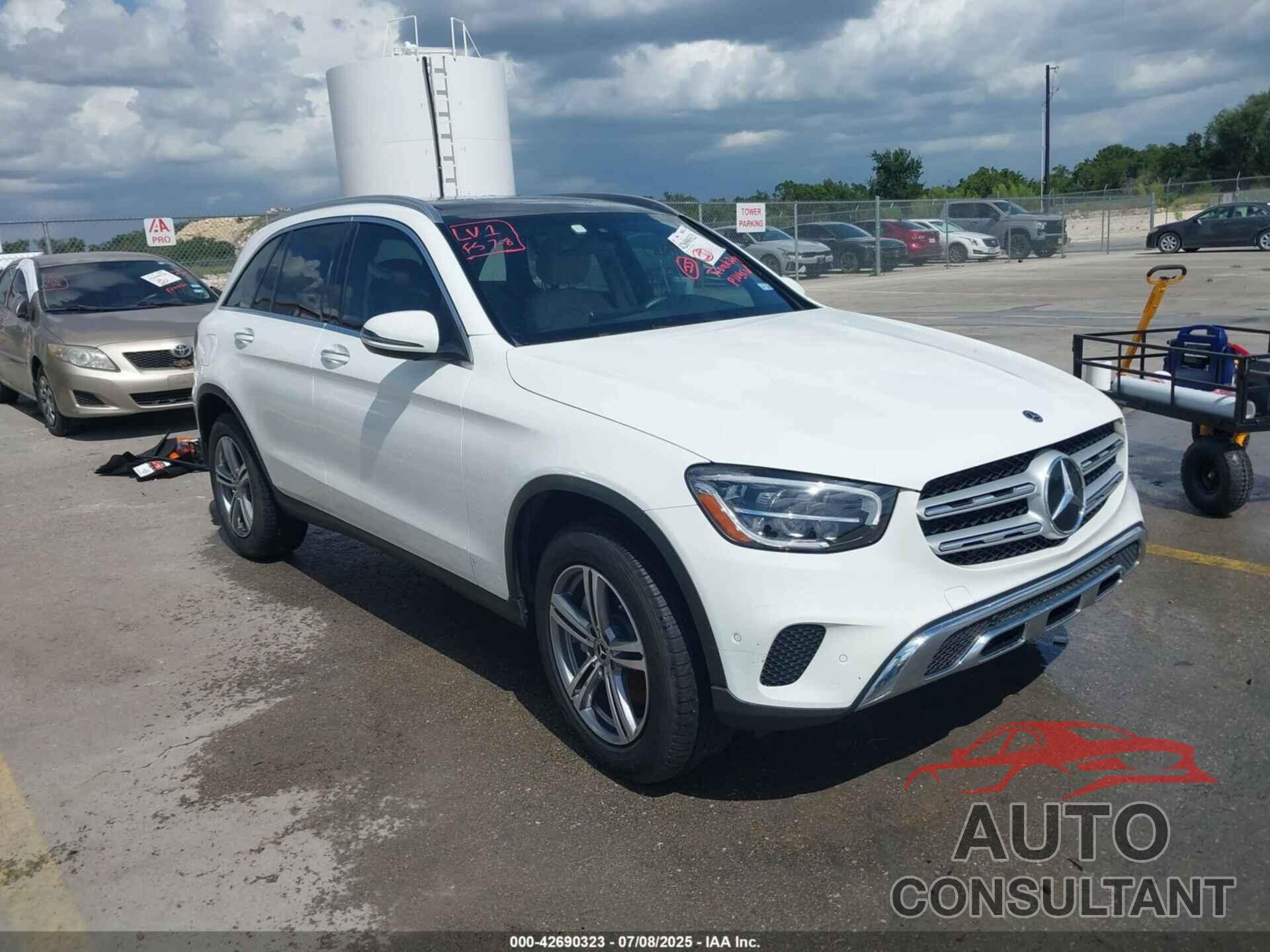 MERCEDES-BENZ GLC 300 2021 - W1N0G8DB8MV322747