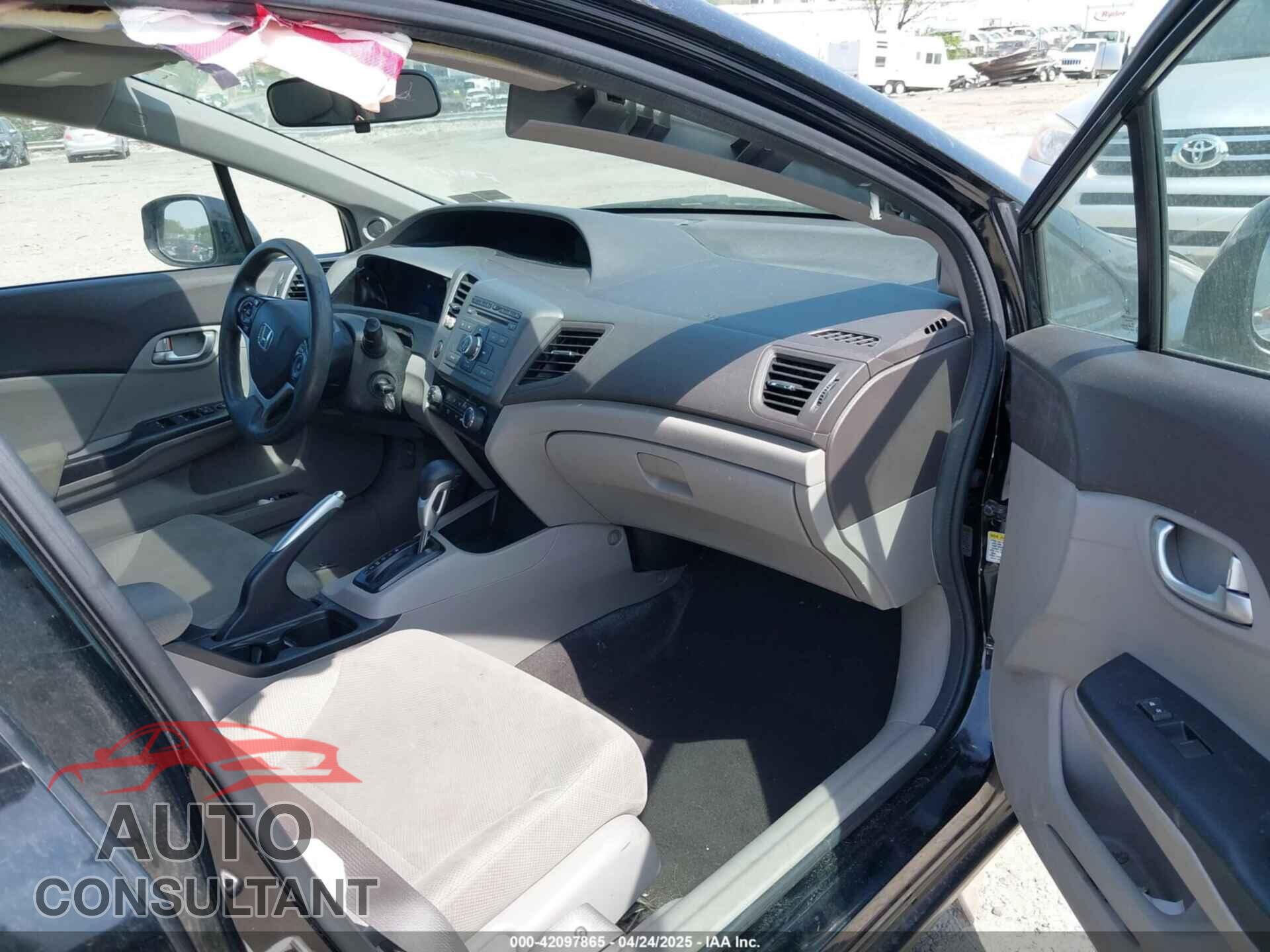 HONDA CIVIC 2012 - 2HGFB2F82CH570712