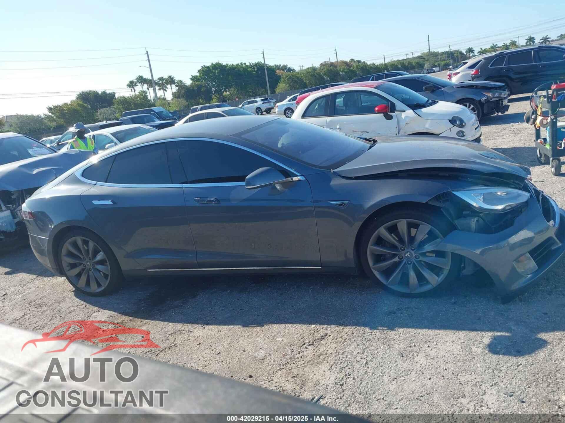 TESLA MODEL S 2014 - 5YJSA1H1XEFP31911