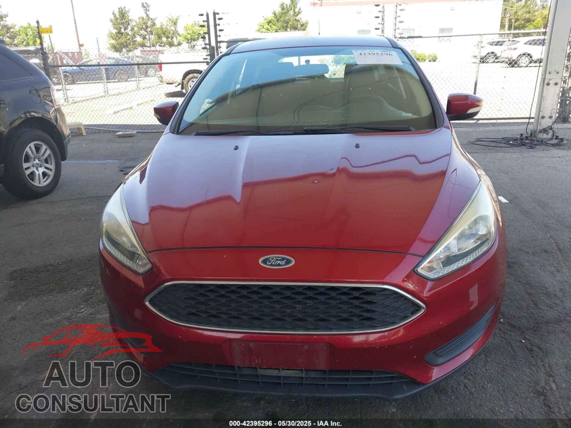 FORD FOCUS 2015 - 1FADP3K29FL201325