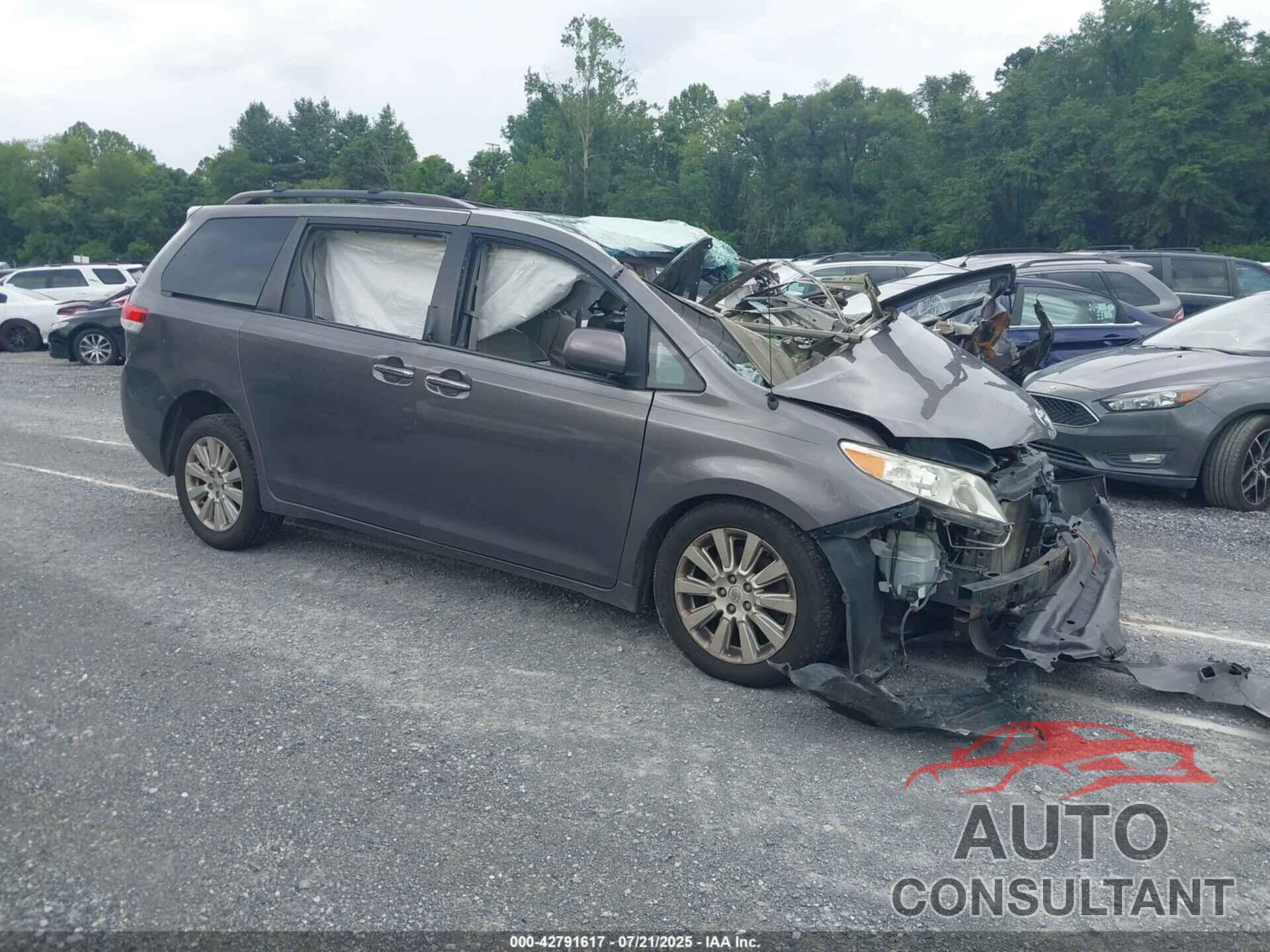 TOYOTA SIENNA 2014 - 5TDDK3DC3ES088323