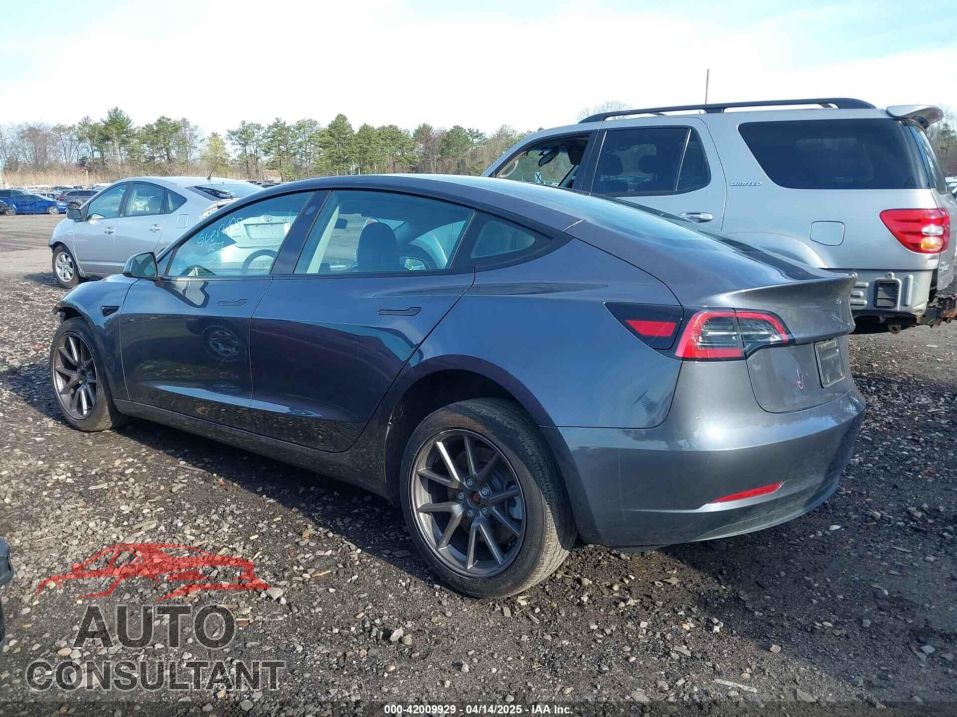 TESLA MODEL 3 2023 - 5YJ3E1EAXPF666252