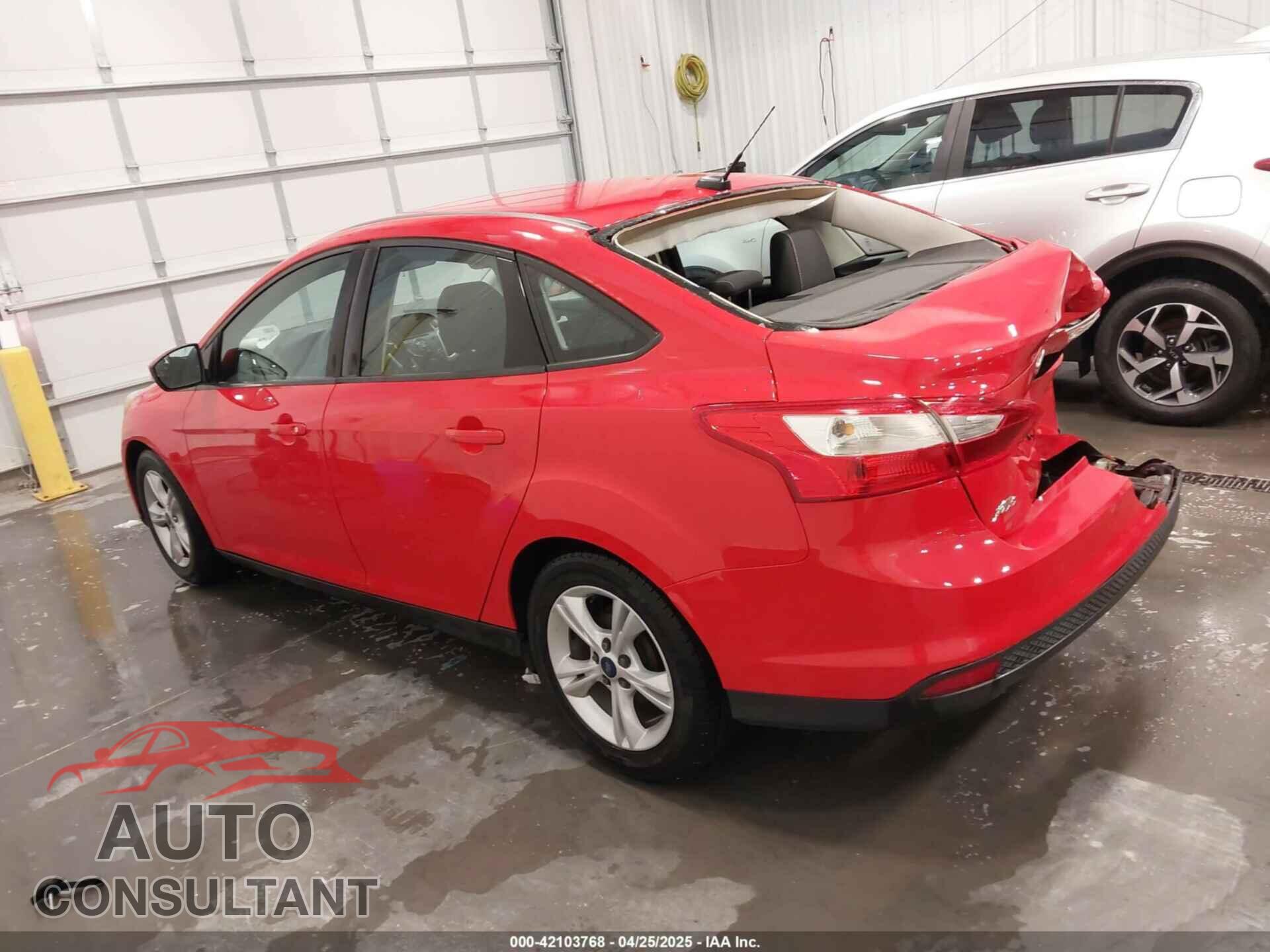 FORD FOCUS 2014 - 1FADP3F27EL432071