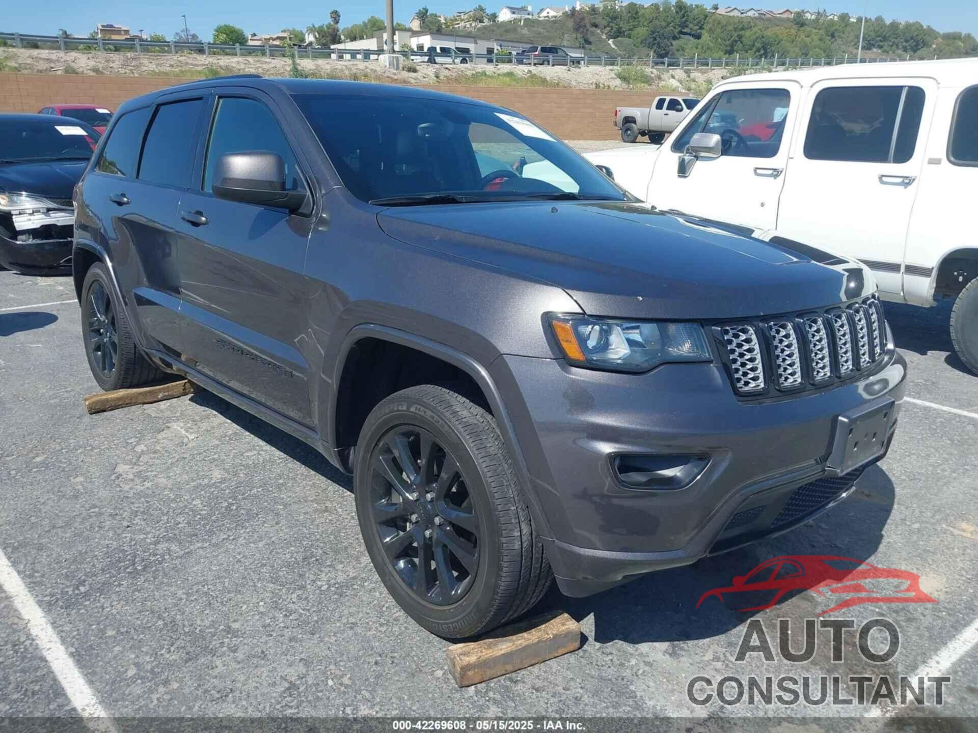 JEEP GRAND CHEROKEE 2017 - 1C4RJEAG4HC816457
