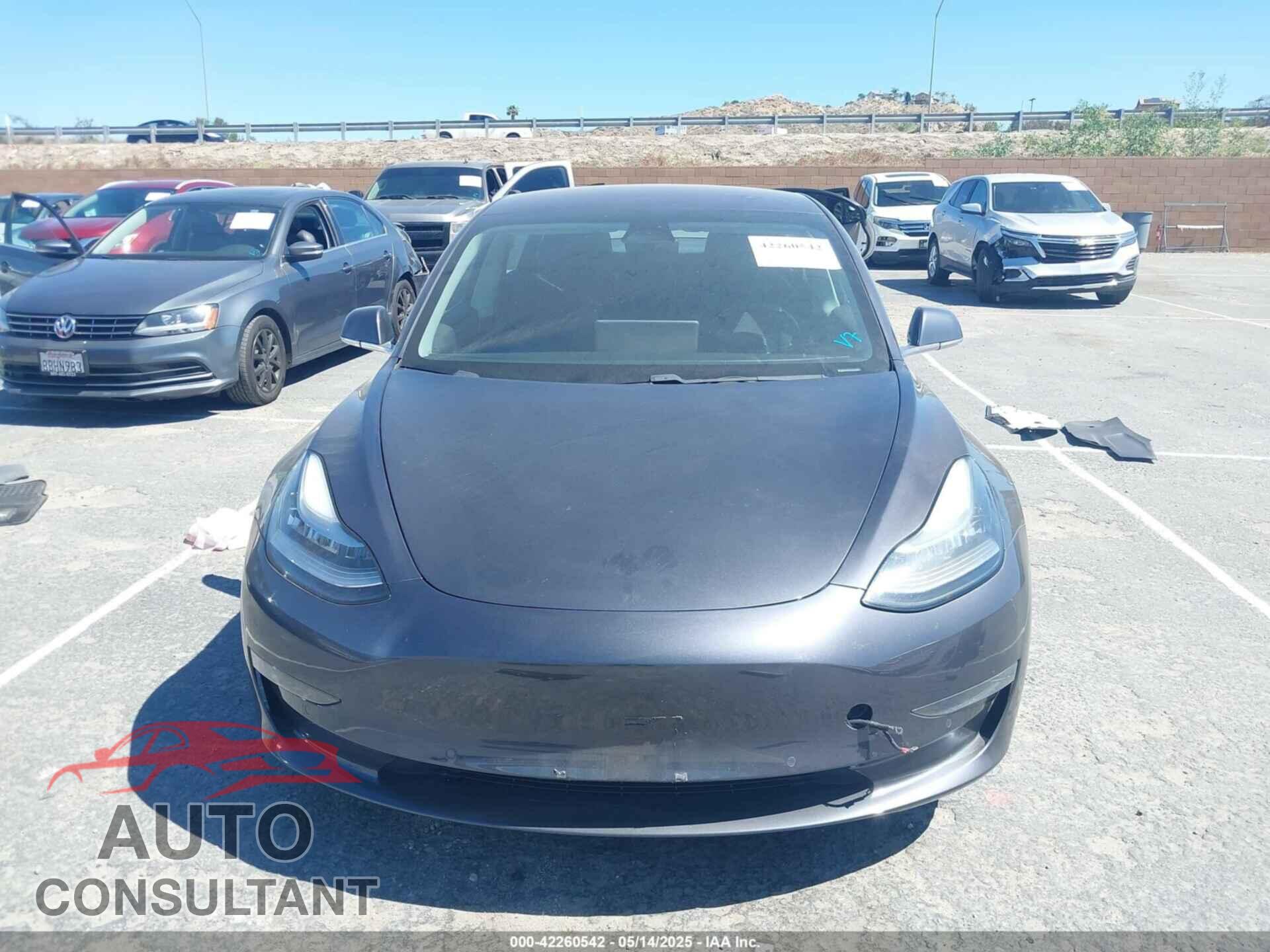 TESLA MODEL 3 2018 - 5YJ3E1EA1JF014210