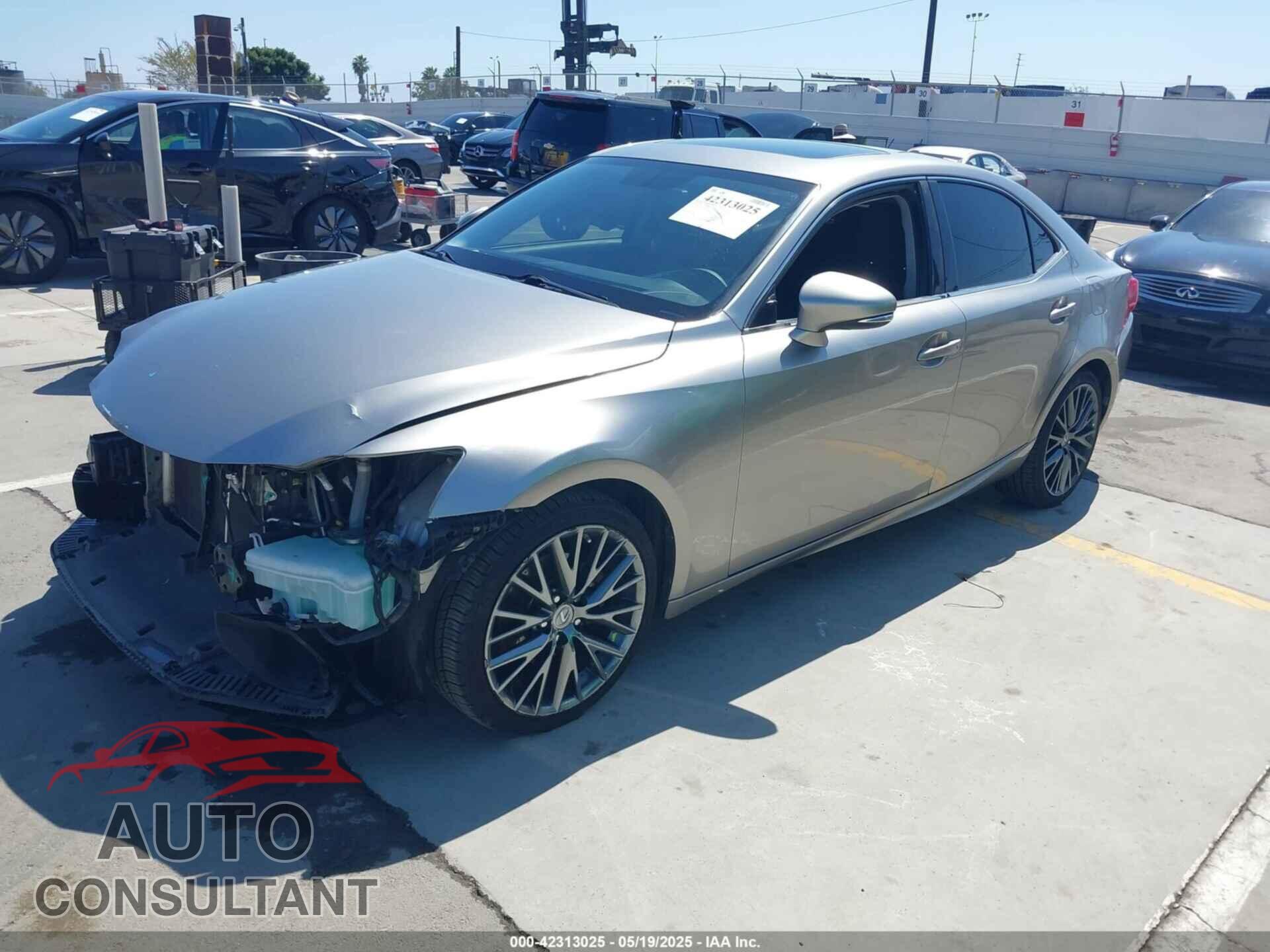 LEXUS IS 250 2014 - JTHBF1D22E5028741