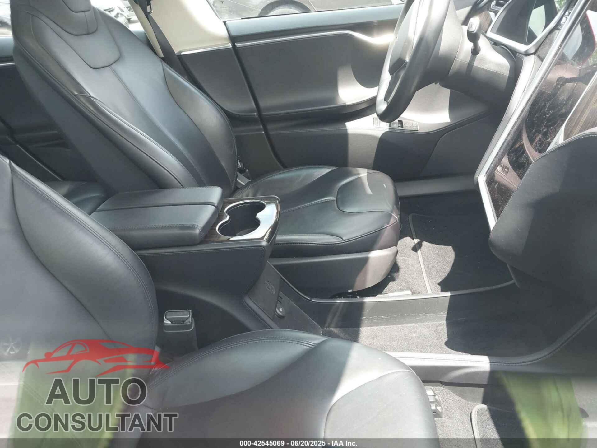 TESLA MODEL S 2013 - 5YJSA1CN2DFP21558