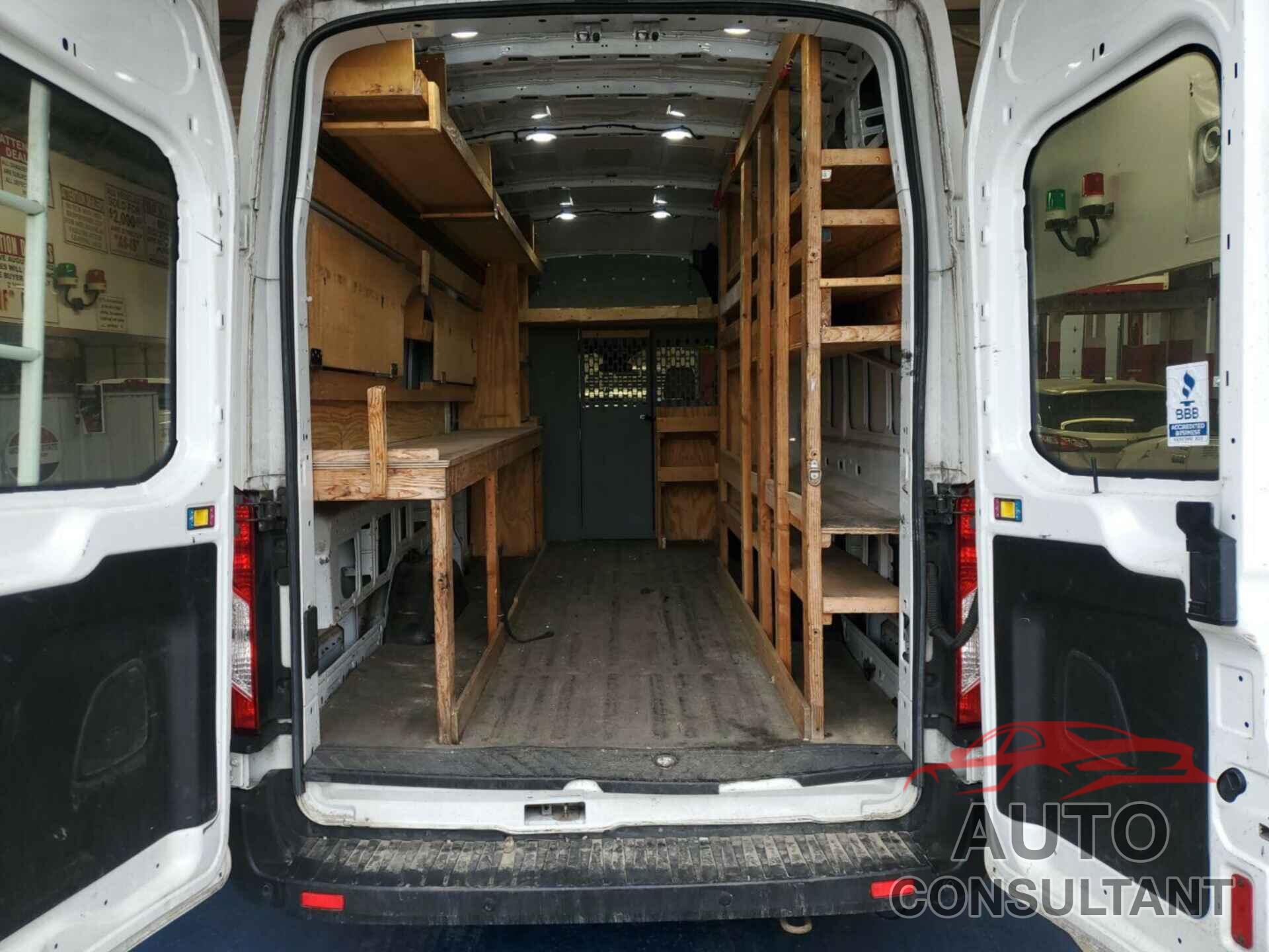 FORD TRANSIT 2019 - 1FTBW3XG4KKA67980