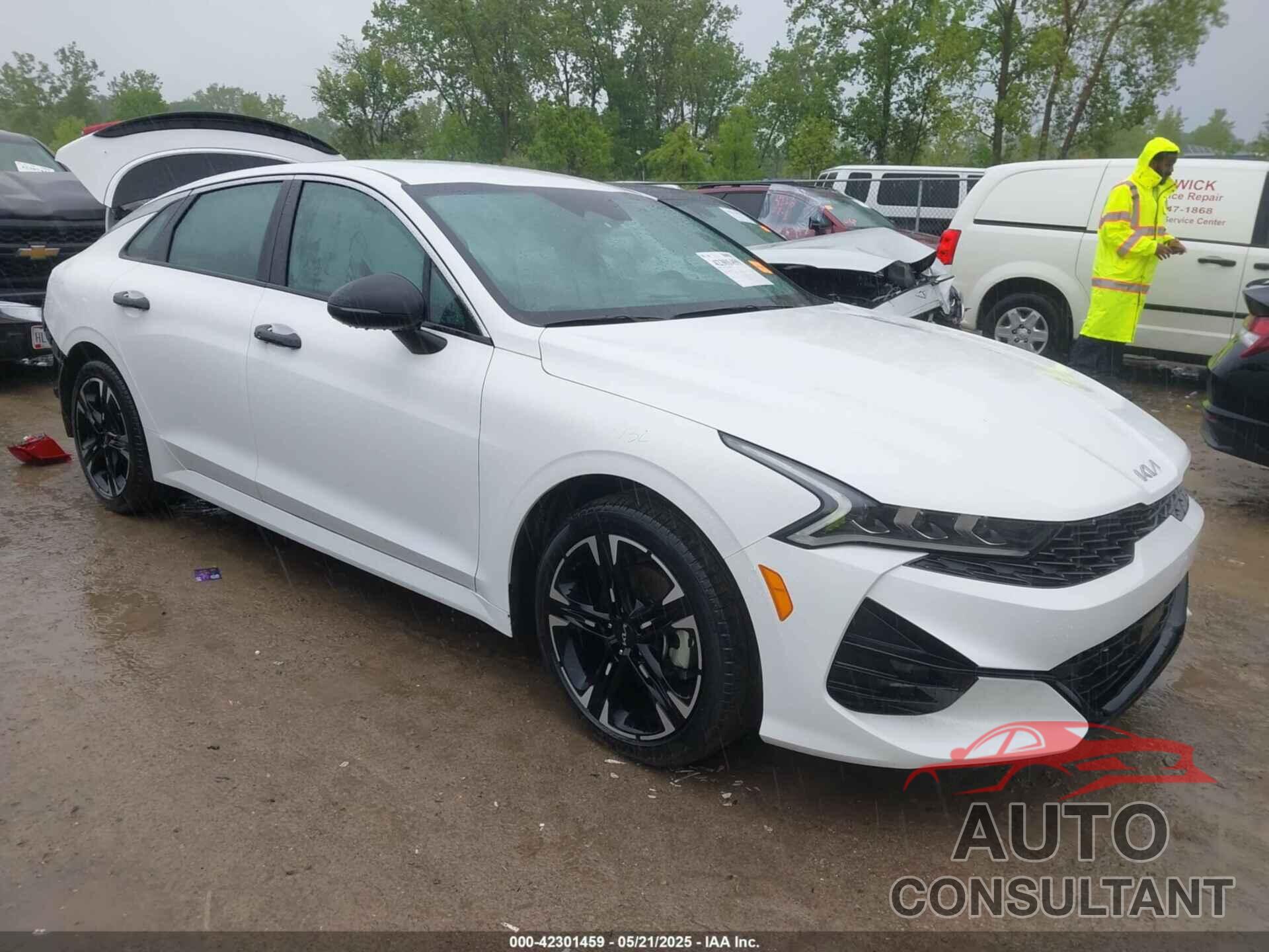 KIA K5 2024 - 5XXG64J28RG230854