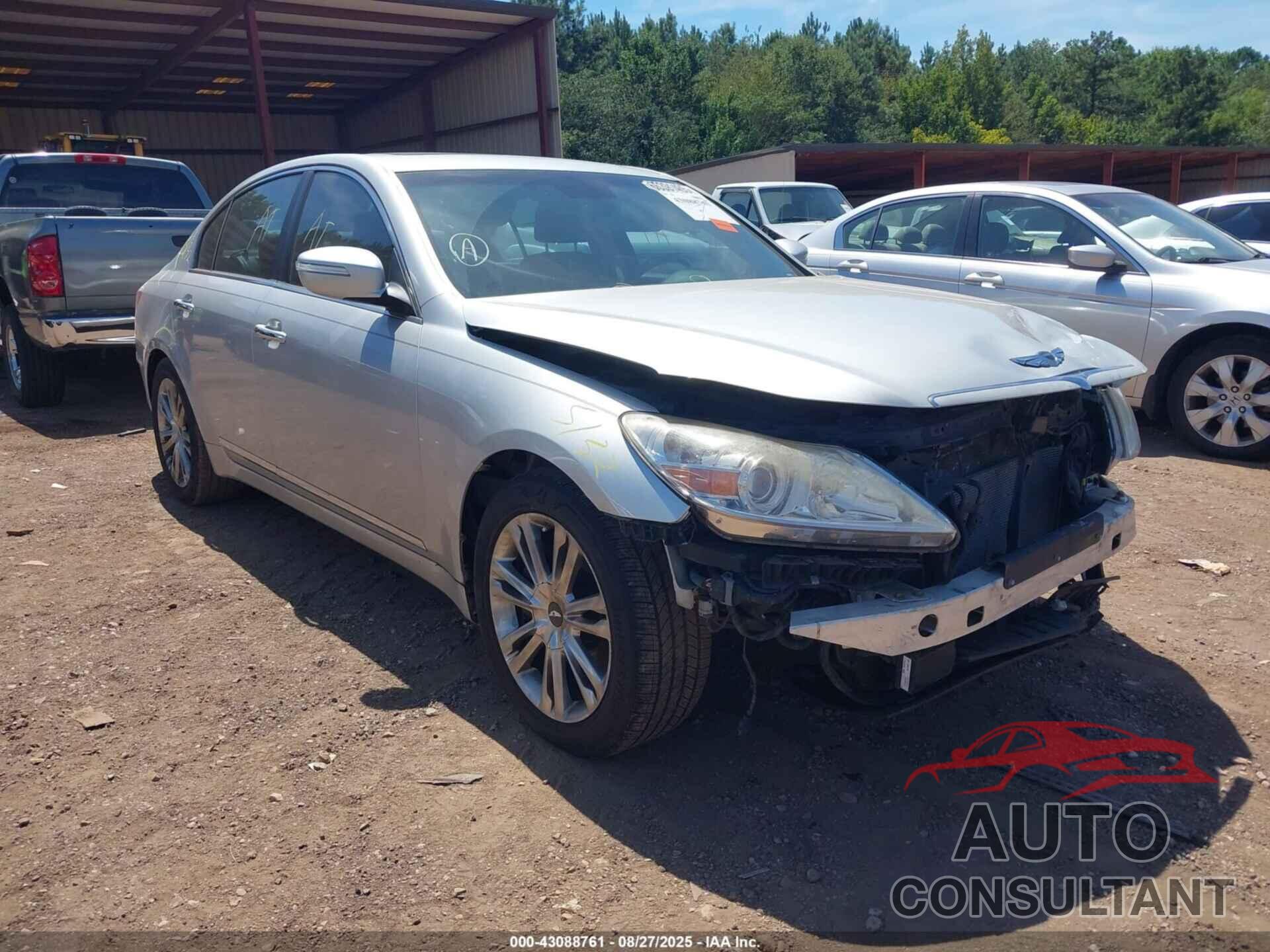HYUNDAI GENESIS 2011 - KMHGC4DF9BU119281