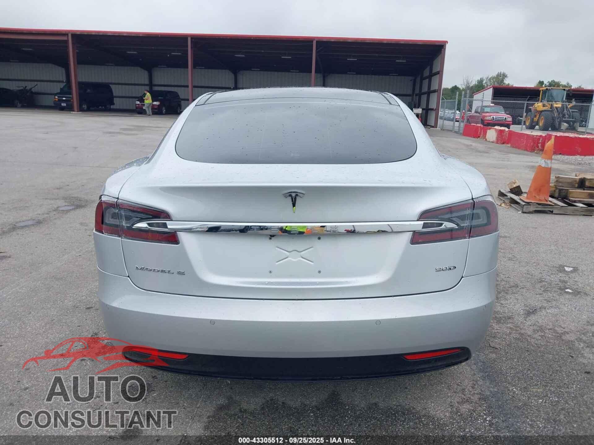 TESLA MODEL S 2017 - 5YJSA1E21HF192192