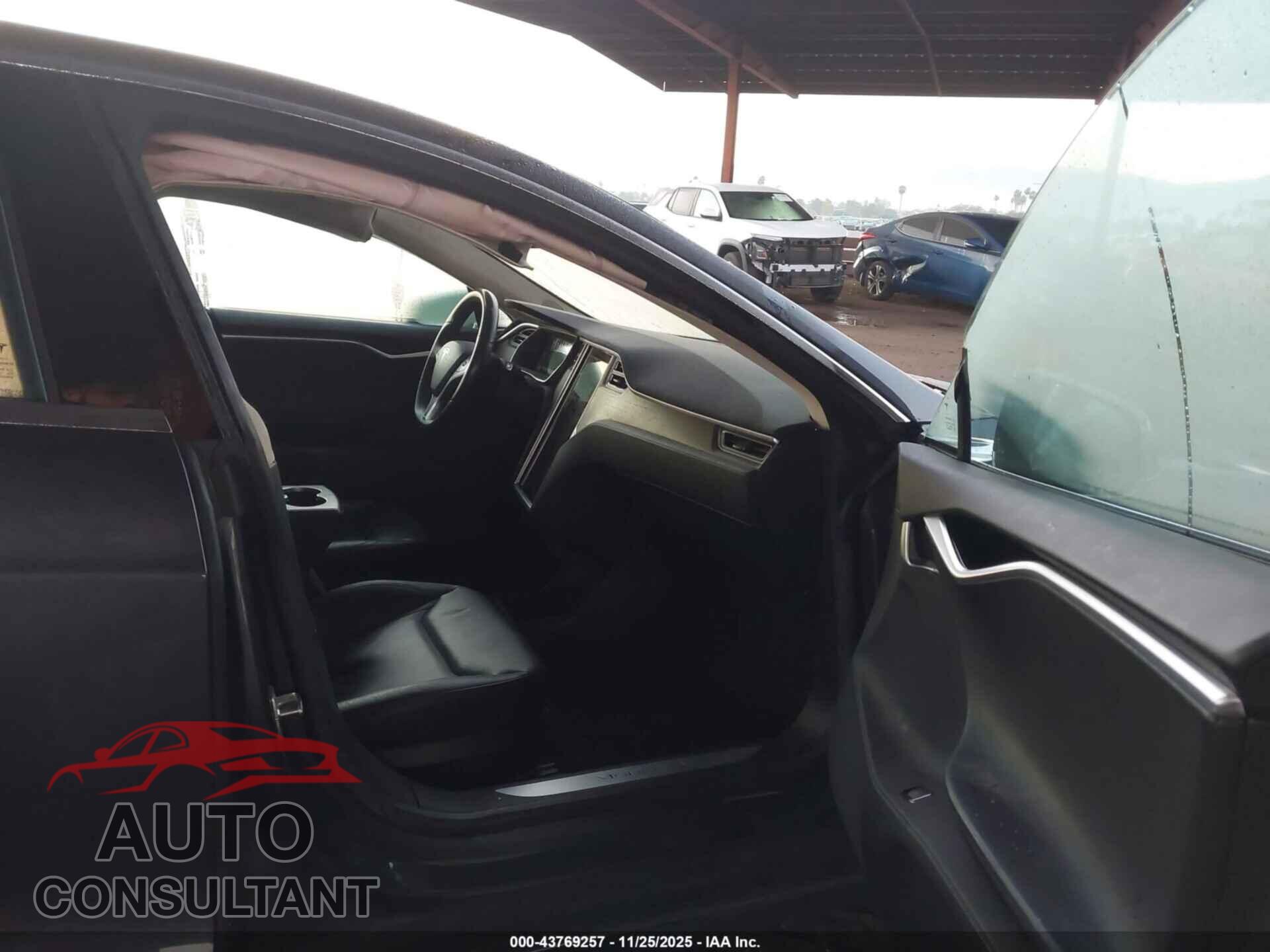 TESLA MODEL S 2015 - 5YJSA1E2XFF116080