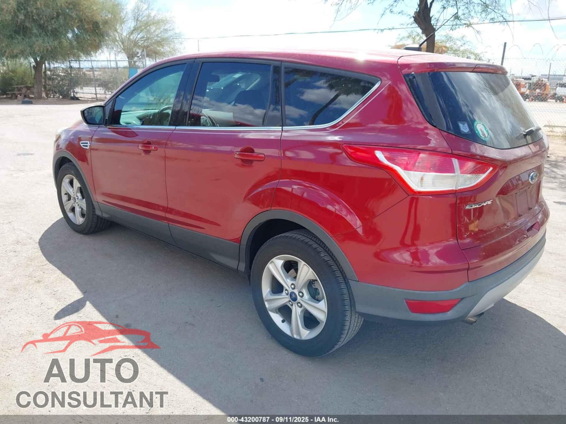 FORD ESCAPE 2014 - 1FMCU0GX1EUC76171