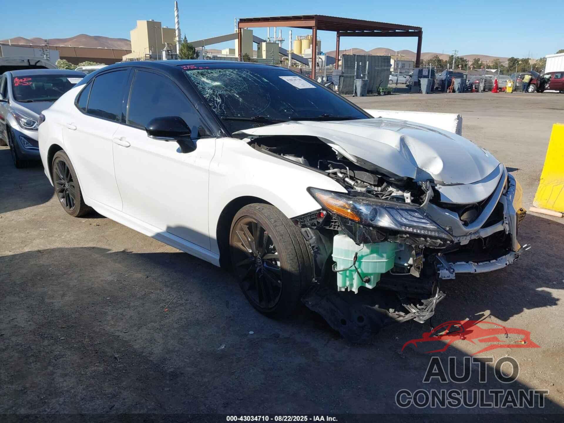 TOYOTA CAMRY 2023 - 4T1KZ1AK4PU080129