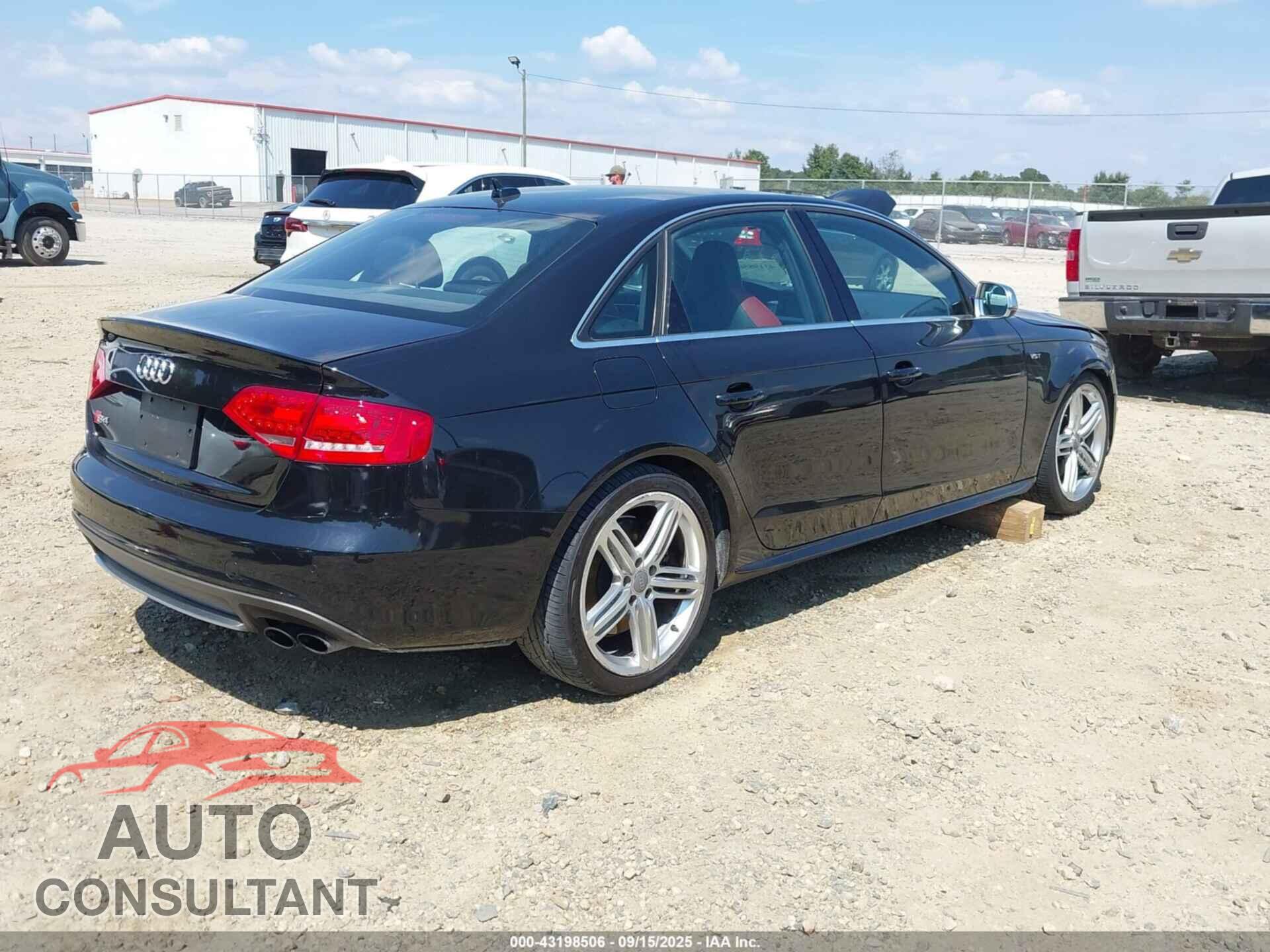AUDI S4 2011 - WAUBGAFL2BA099006