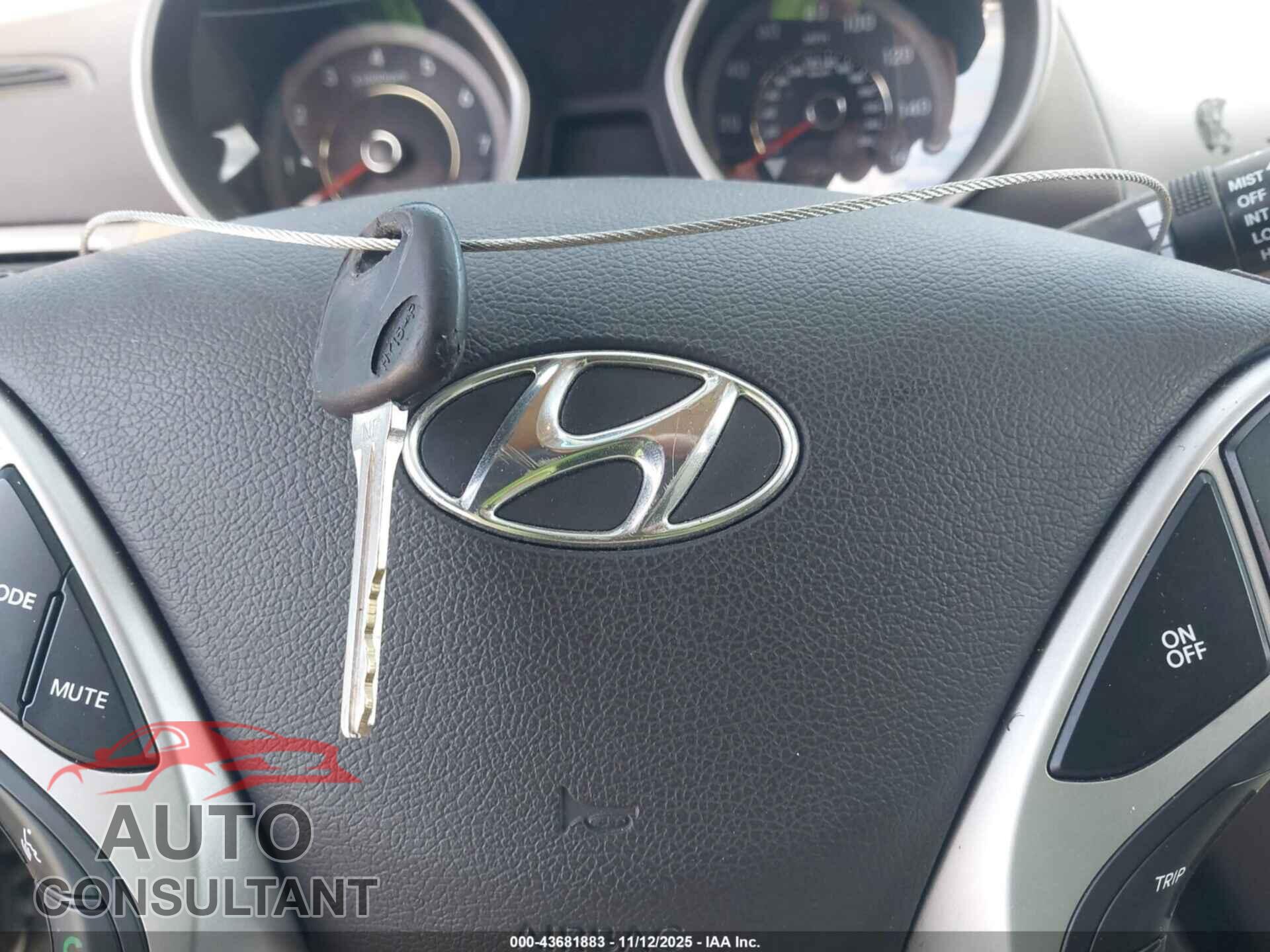 HYUNDAI ELANTRA 2012 - KMHDH4AE5CU339826