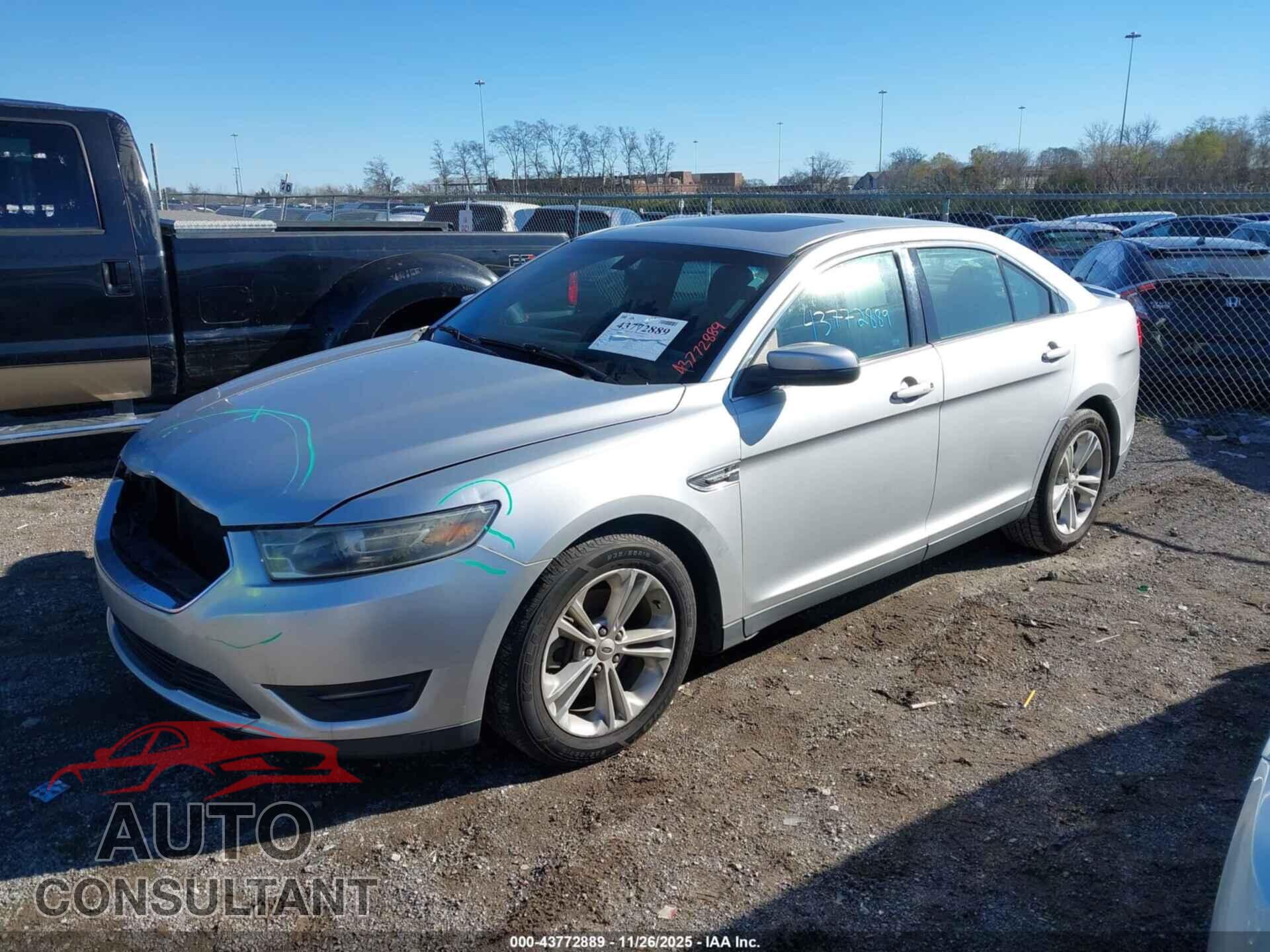 FORD TAURUS 2015 - 1FAHP2E80FG127085