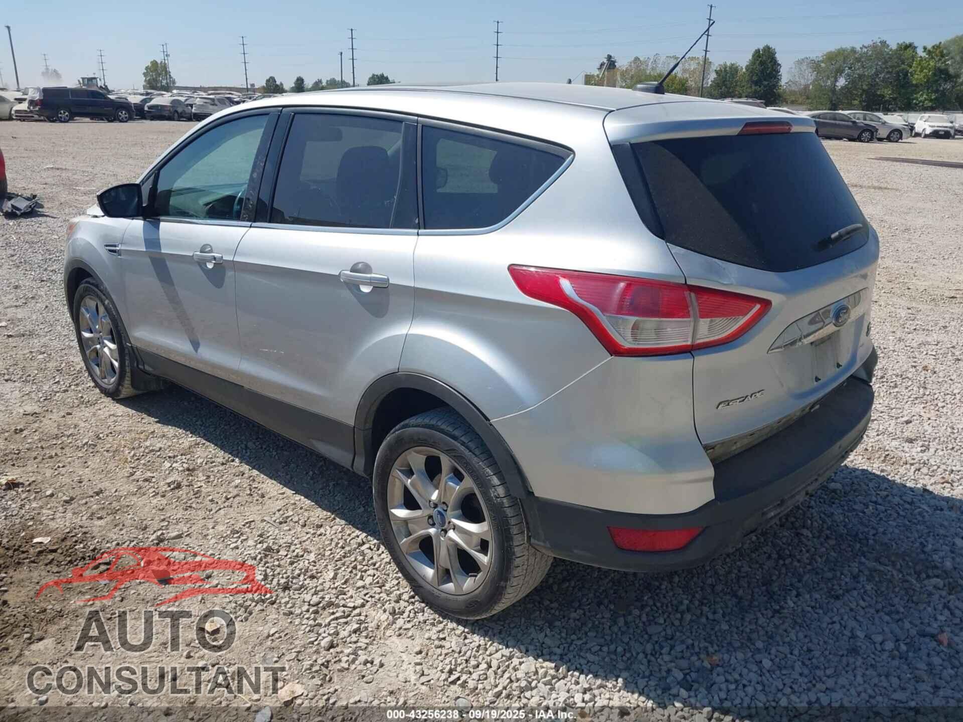 FORD ESCAPE 2013 - 1FMCU9H92DUA73504