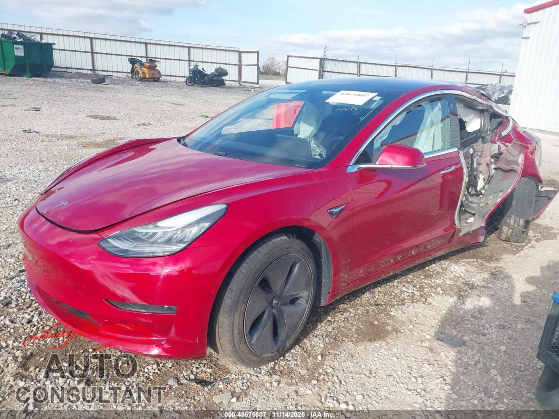 TESLA MODEL 3 2018 - 5YJ3E1EA1JF022100