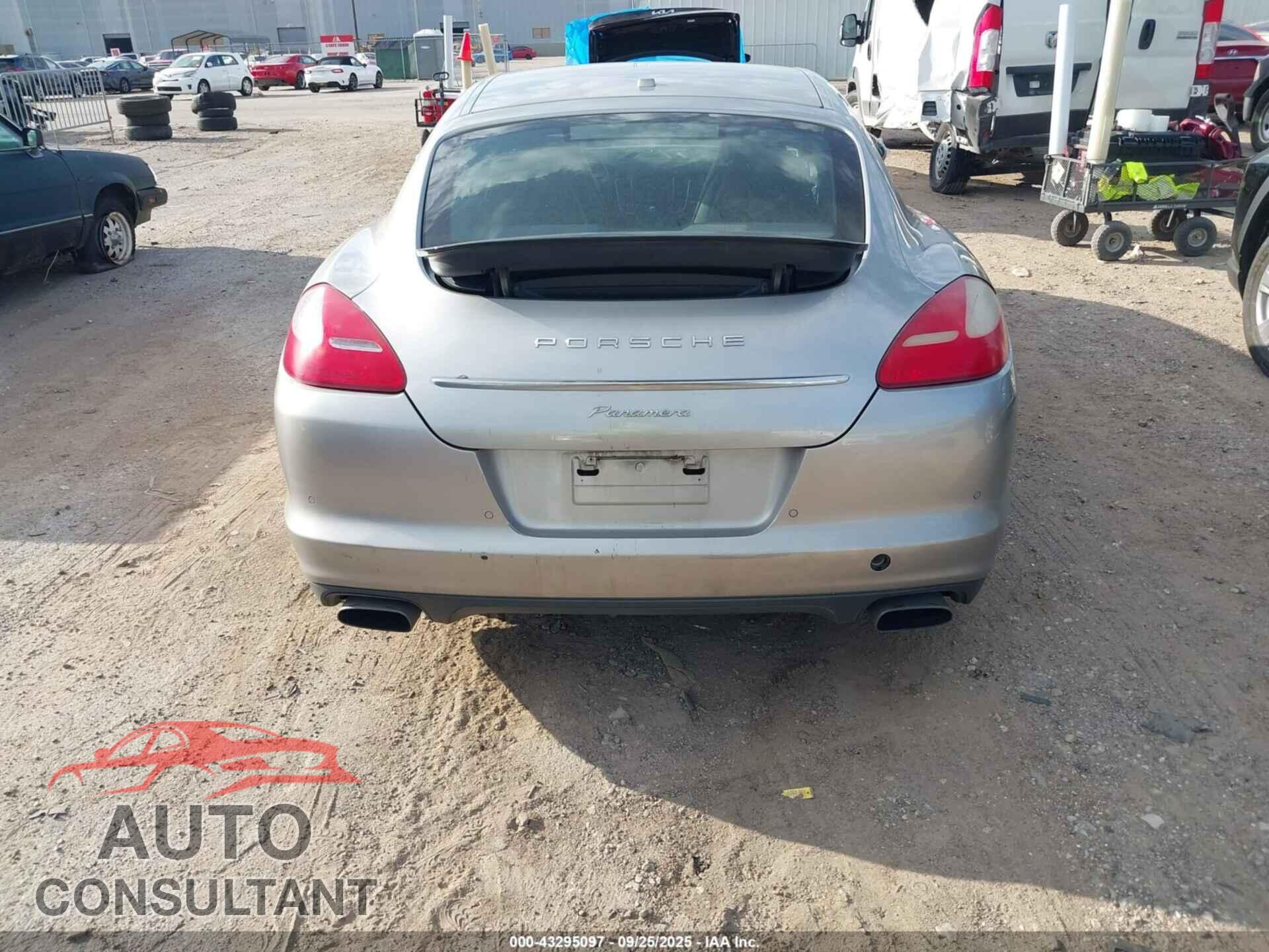 PORSCHE PANAMERA 2011 - WP0AA2A73BL011438