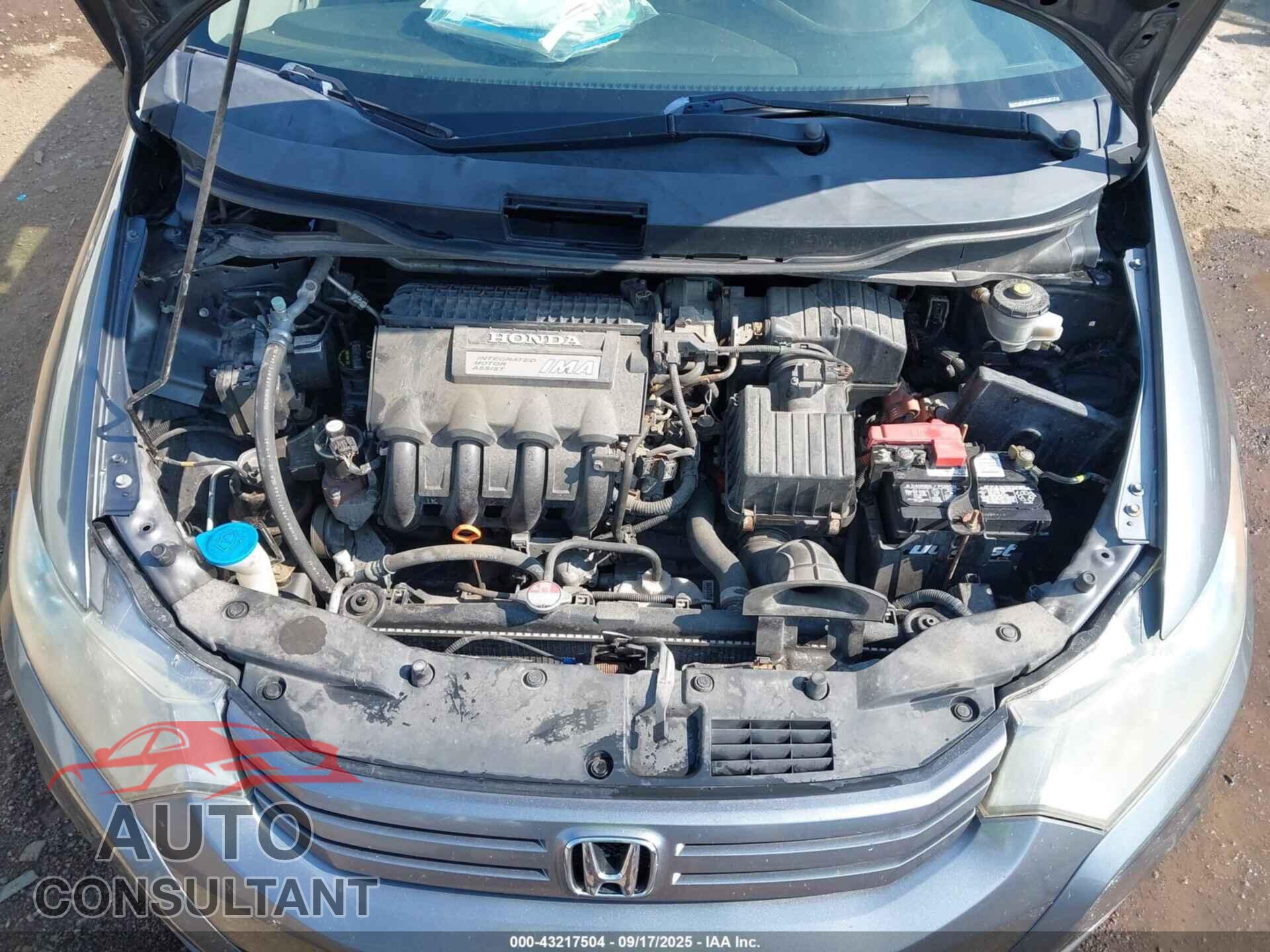 HONDA INSIGHT 2011 - JHMZE2H74BS005777