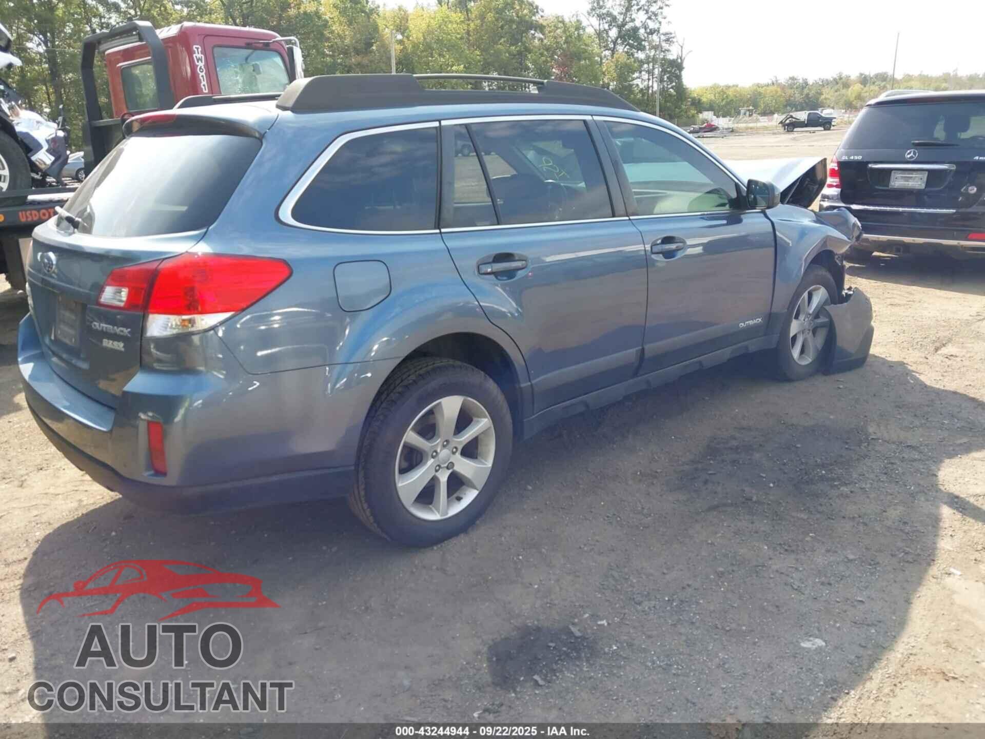 SUBARU OUTBACK 2013 - 4S4BRBCC2D3232048