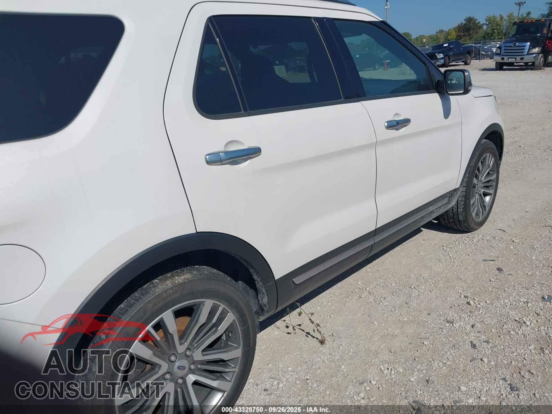 FORD EXPLORER 2018 - 1FM5K8HTXJGB30904