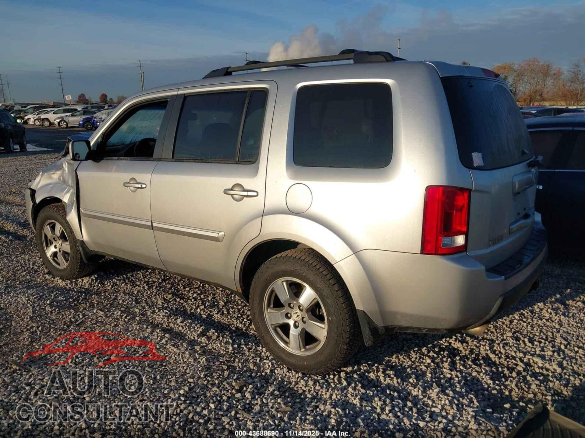 HONDA PILOT 2011 - 5FNYF4H61BB026211