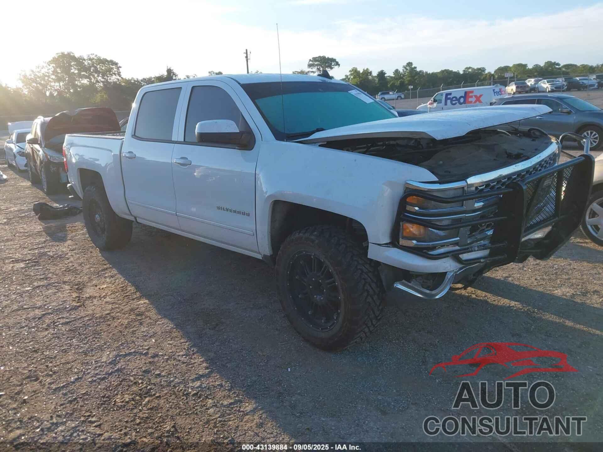 CHEVROLET SILVERADO 1500 2015 - 3GCUKREC7FG298425