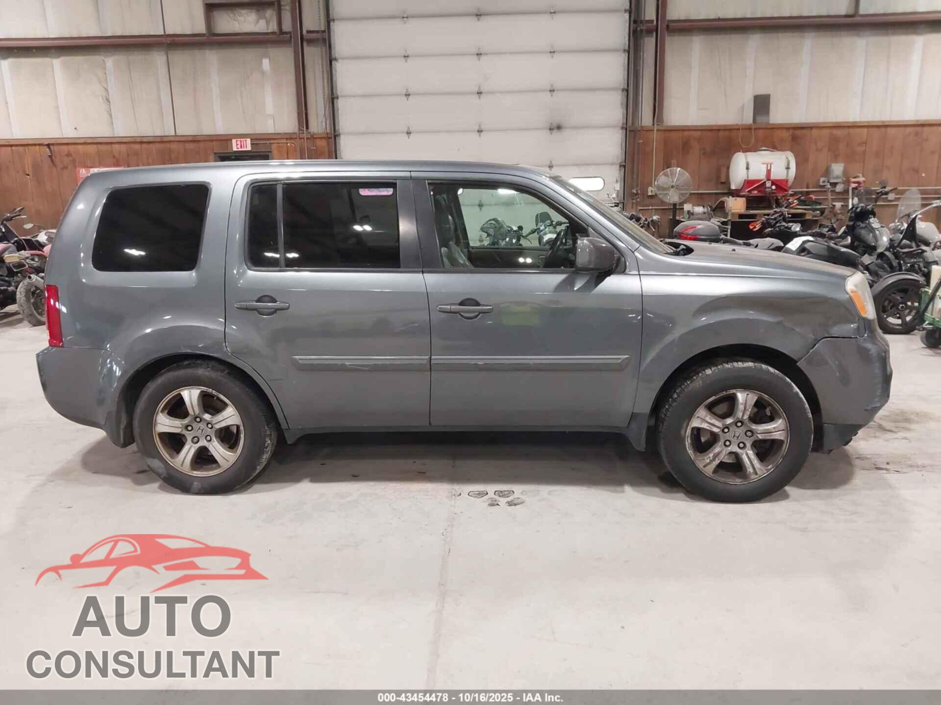 HONDA PILOT 2013 - 5FNYF4H55DB033673