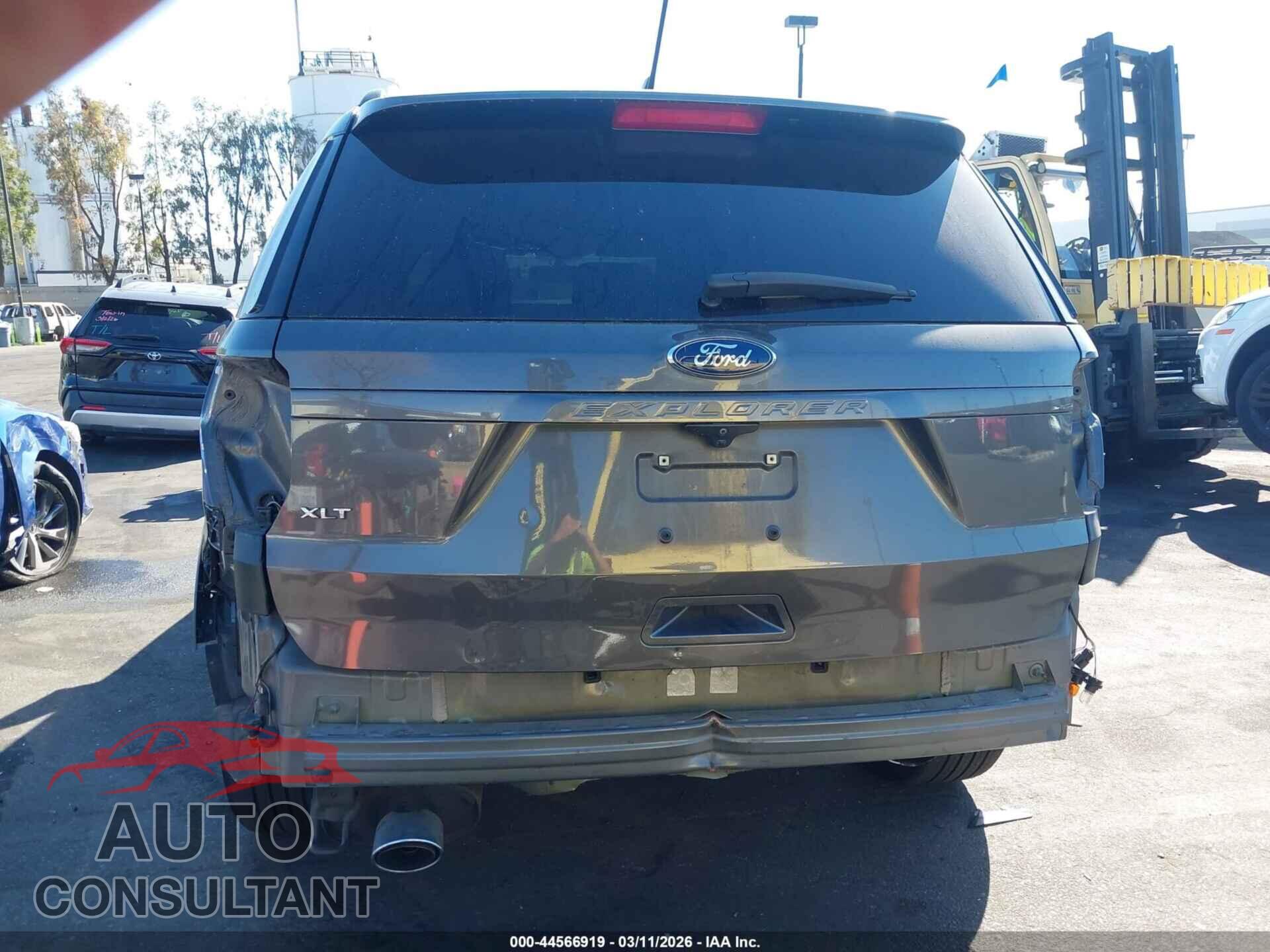 FORD EXPLORER 2018 - 1FM5K7D82JGB65626