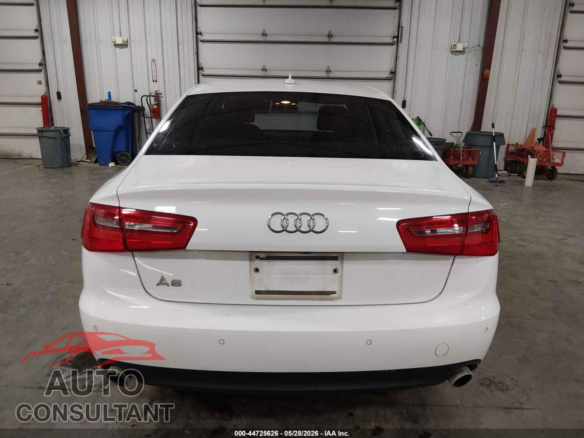 AUDI A6 2013 - WAUGFAFC8DN058156