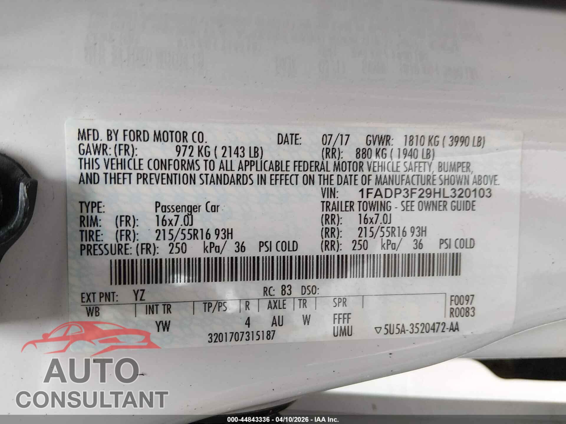 FORD FOCUS 2017 - 1FADP3F29HL320103