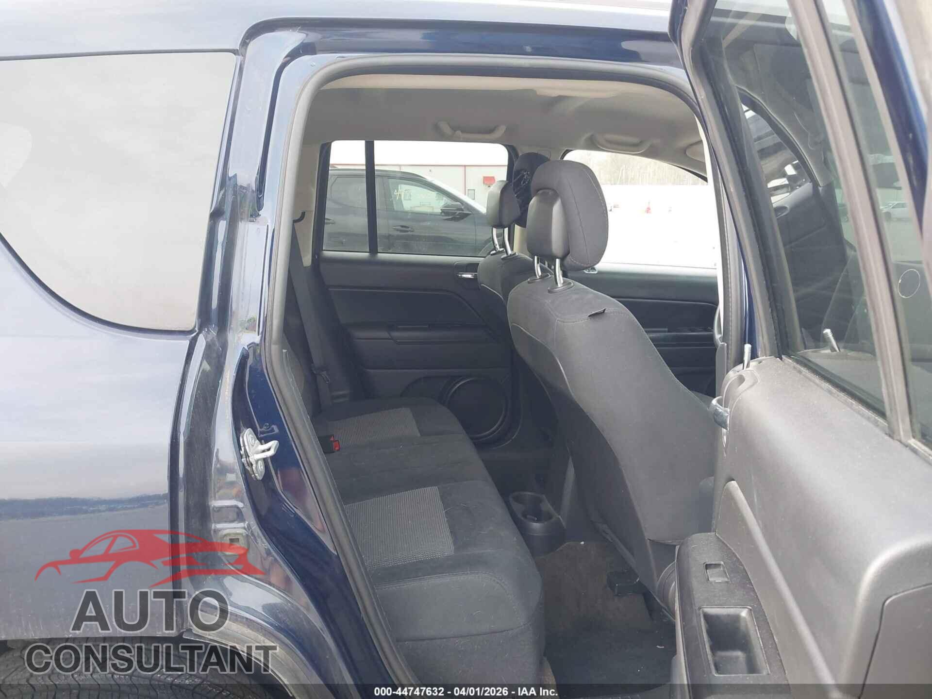 JEEP COMPASS 2014 - 1C4NJDBB3ED880040