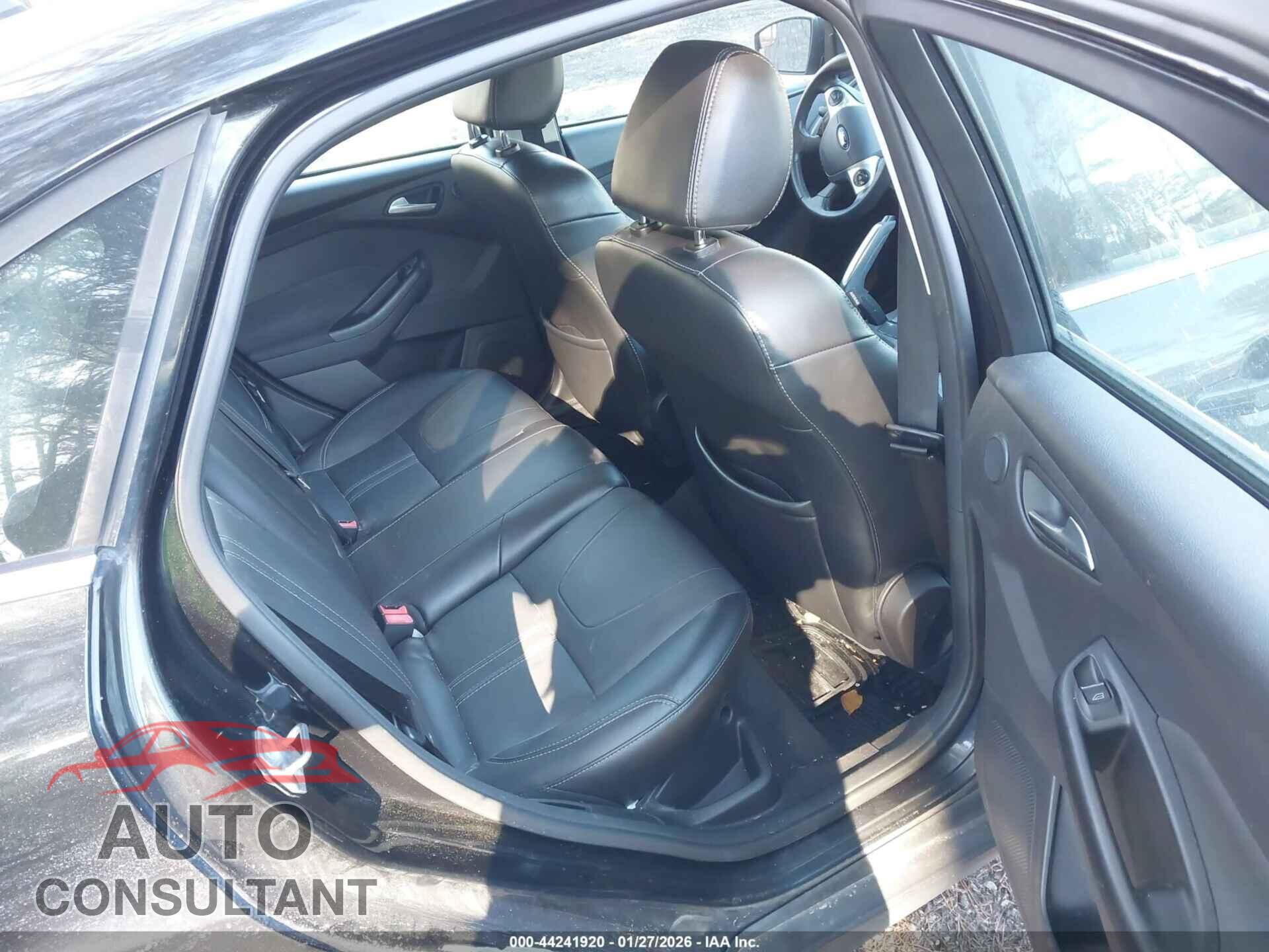 FORD FOCUS 2014 - 1FADP3J23EL166345