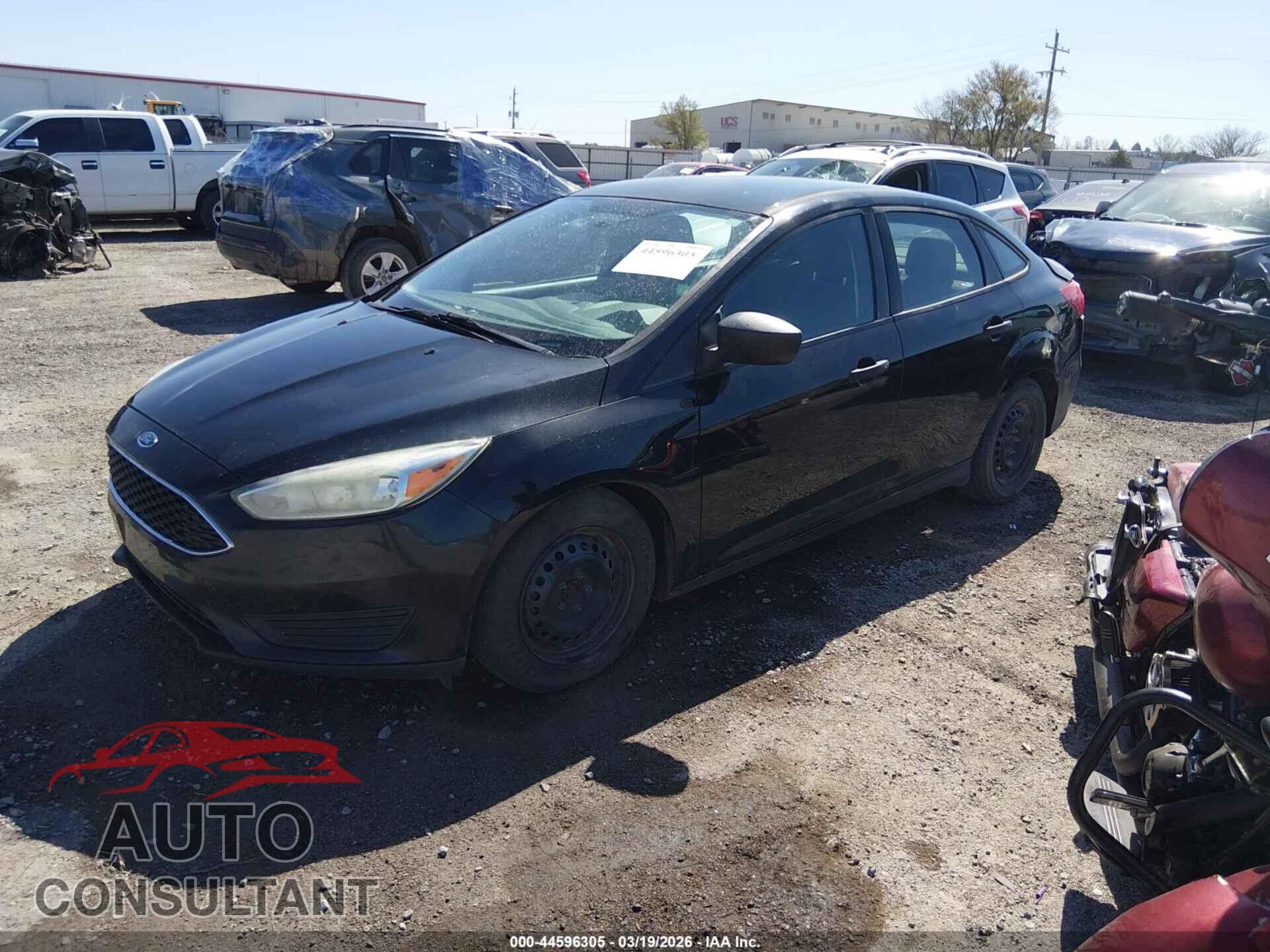 FORD FOCUS 2015 - 1FADP3E20FL376252